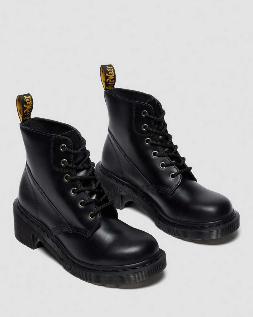 Zapatos con cordones
