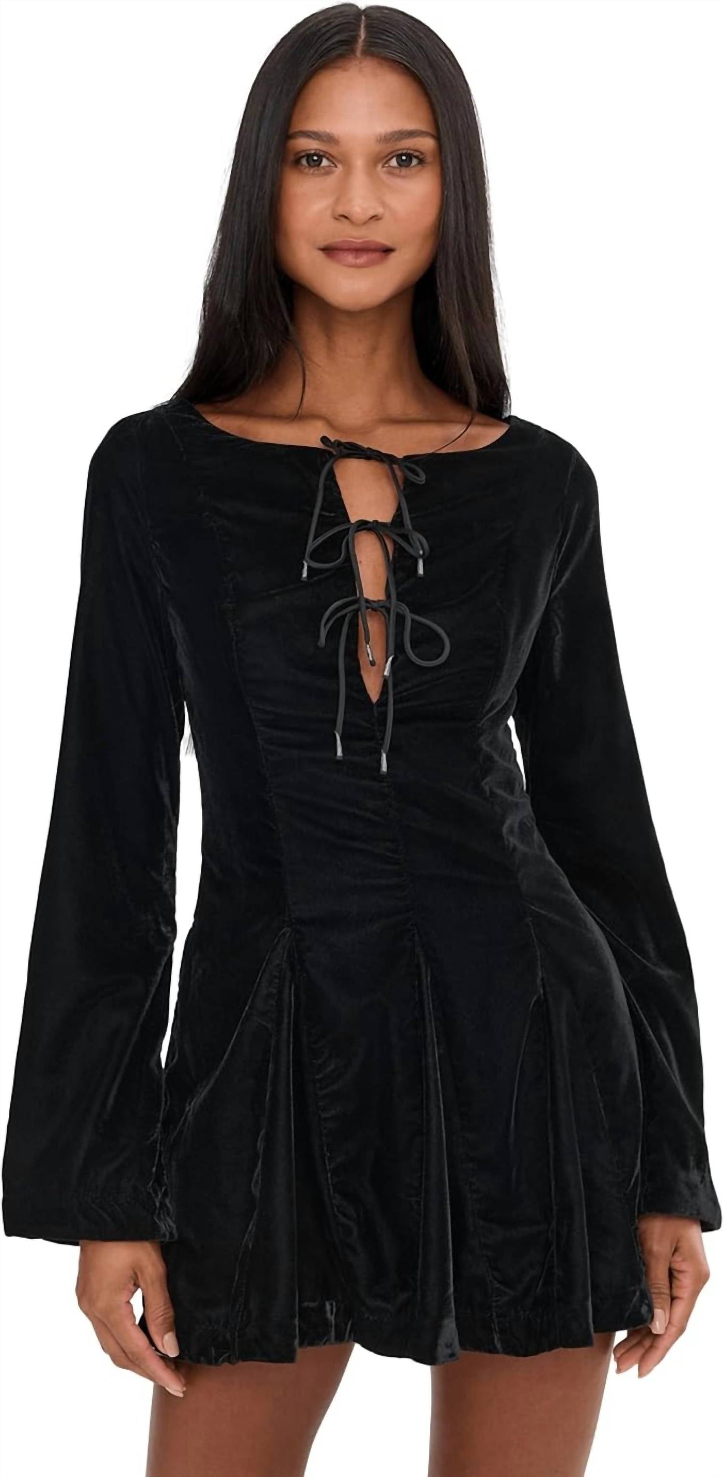 Vestido de terciopelo corto color negro