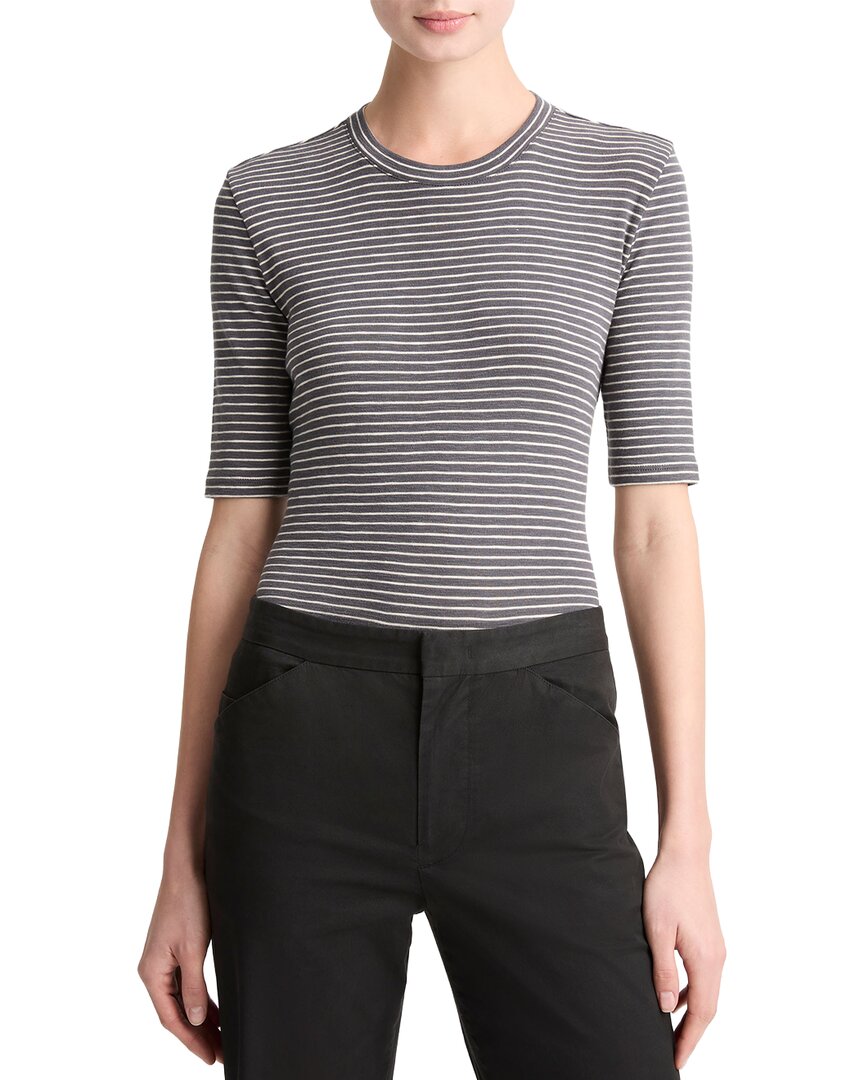 Top con cuello redondo a rayas