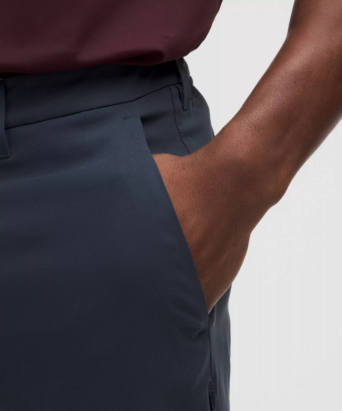 Pantalón de corte ajustado