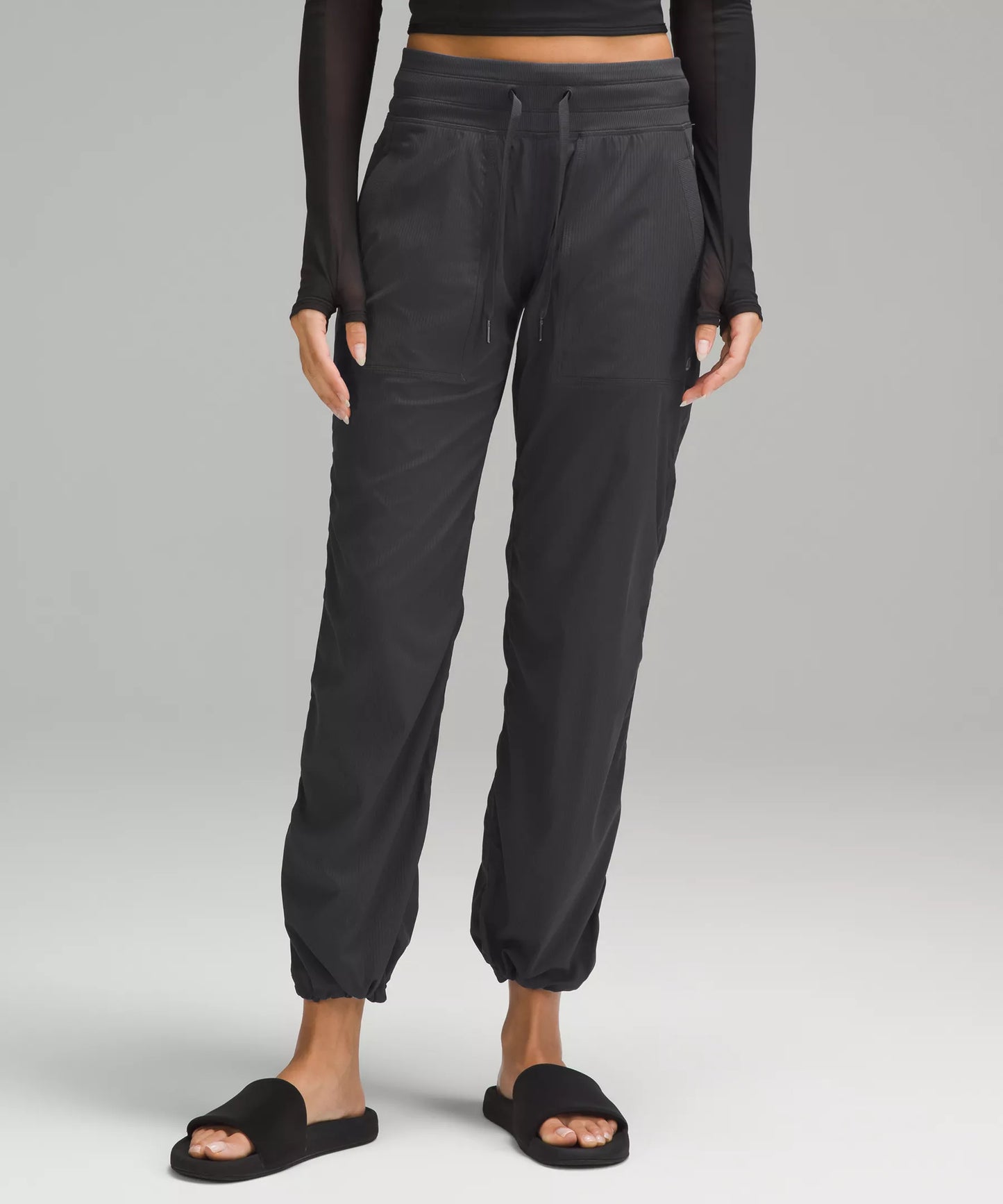 Pantalón de tiro medio