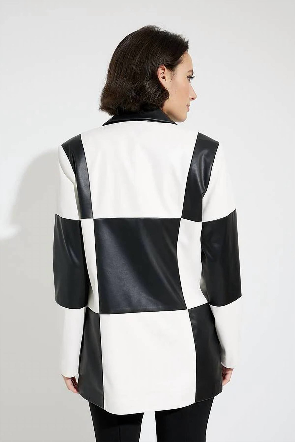 Chaqueta de efecto cuero color negro y blanco
