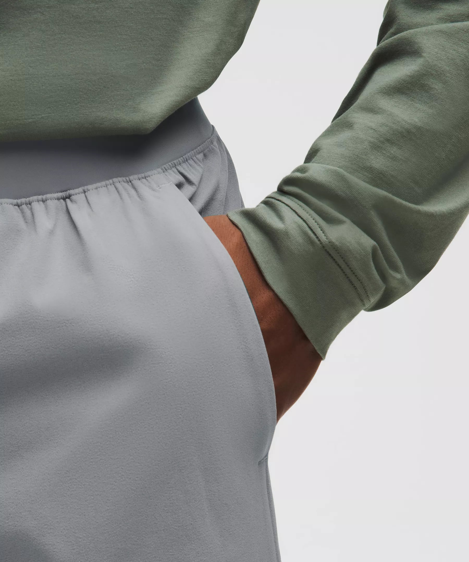 Pantalón de corte ajustado