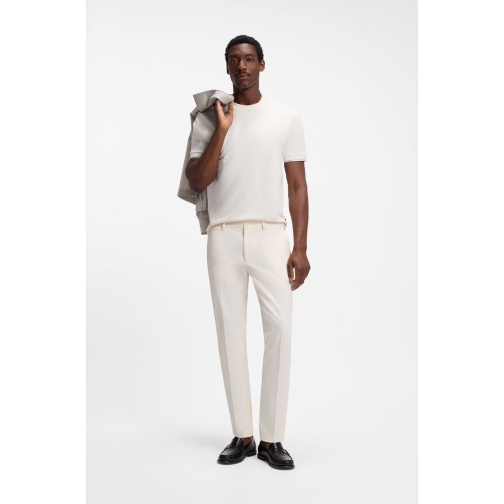 Pantalón de corte ajustado