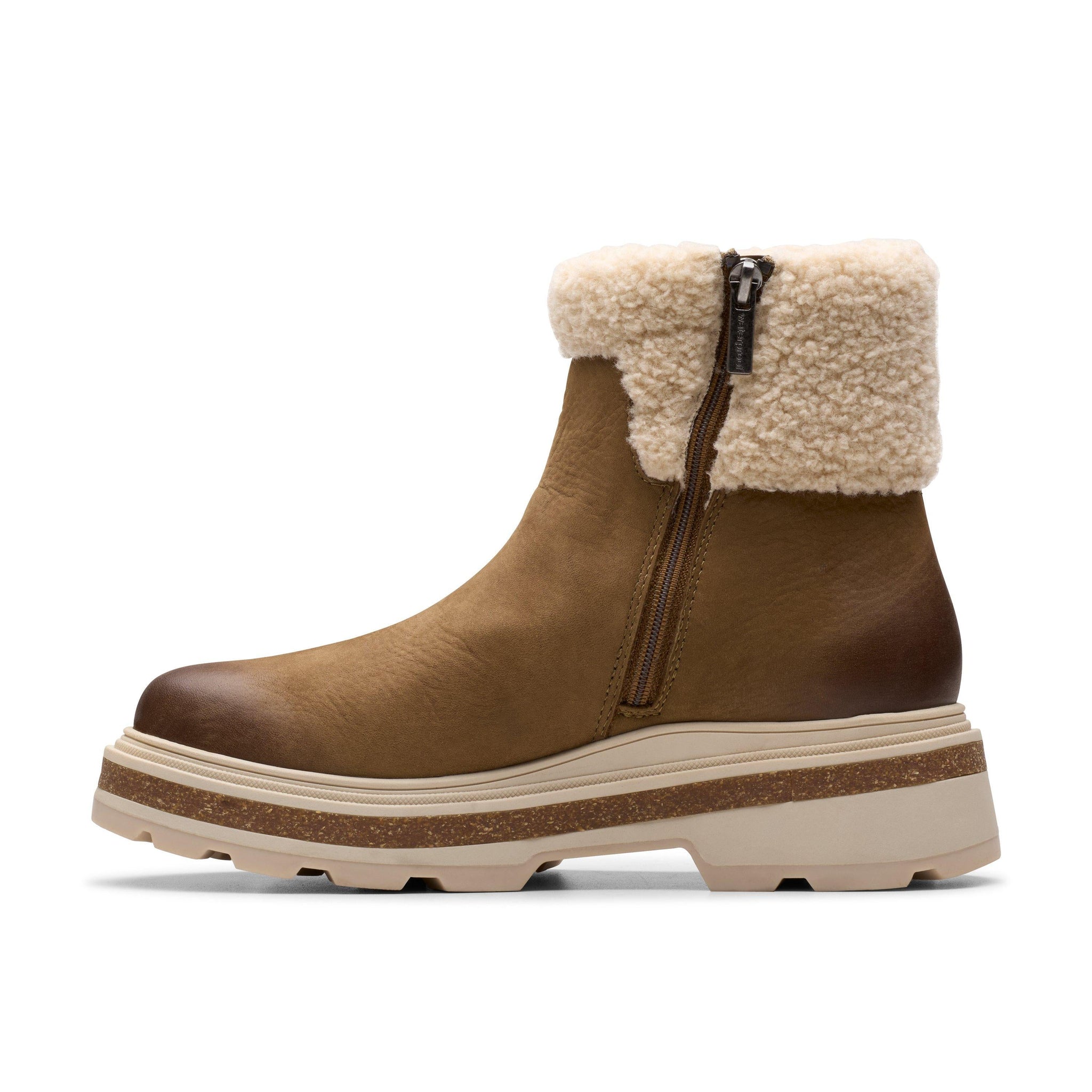 Calzado de nobuk color beige