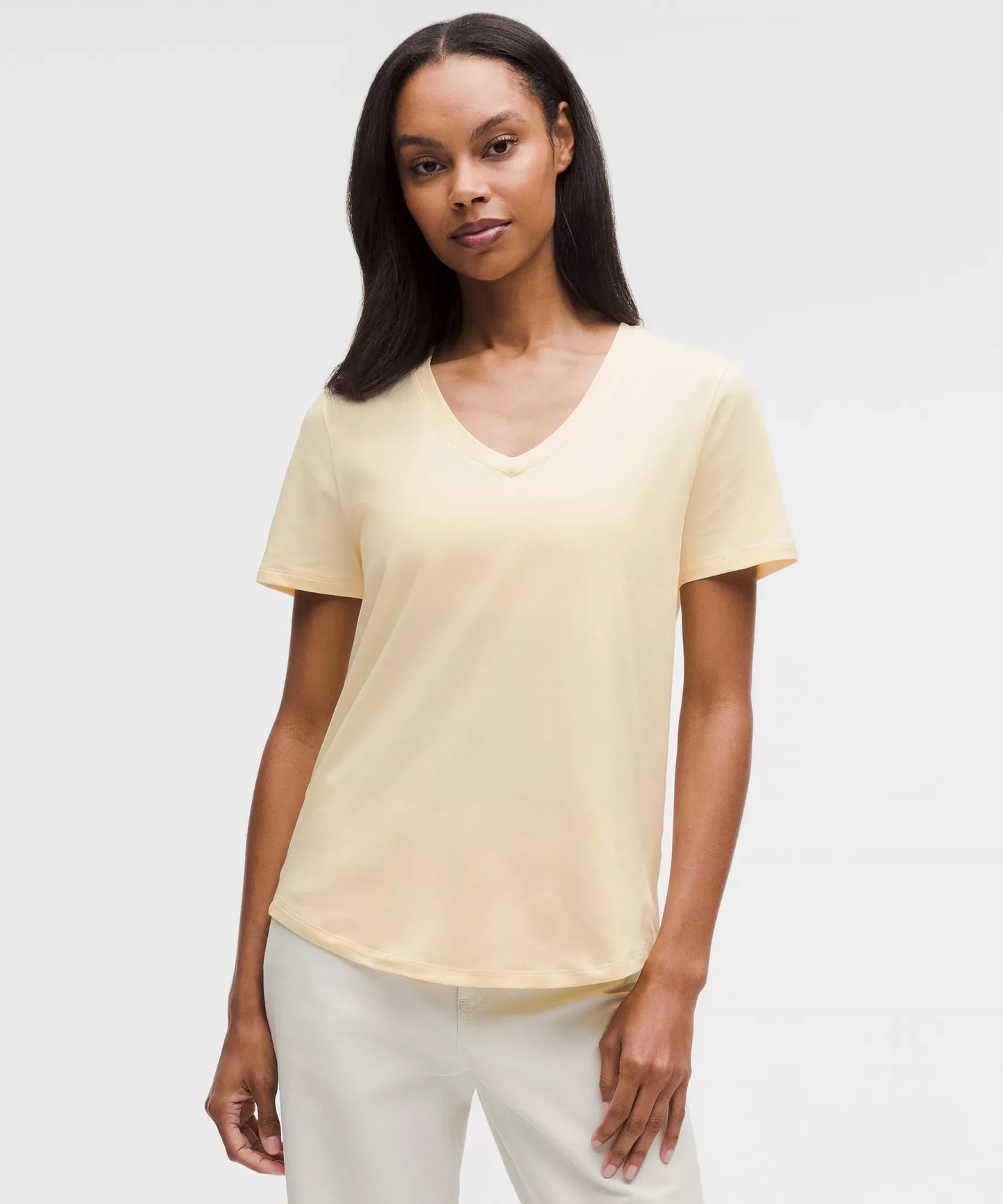Camiseta con cuello en V