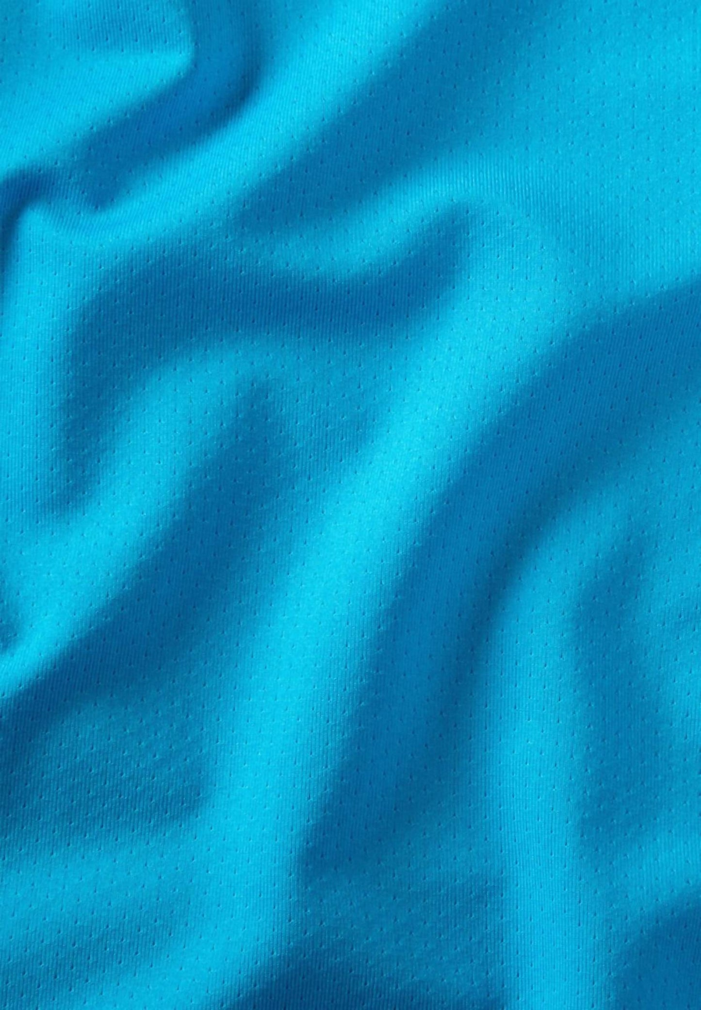 Top de manga larga color azul marino