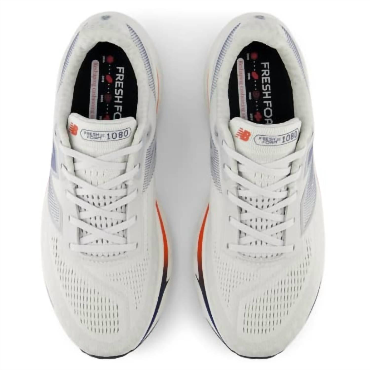 Tenis de hombre color gris y plateado