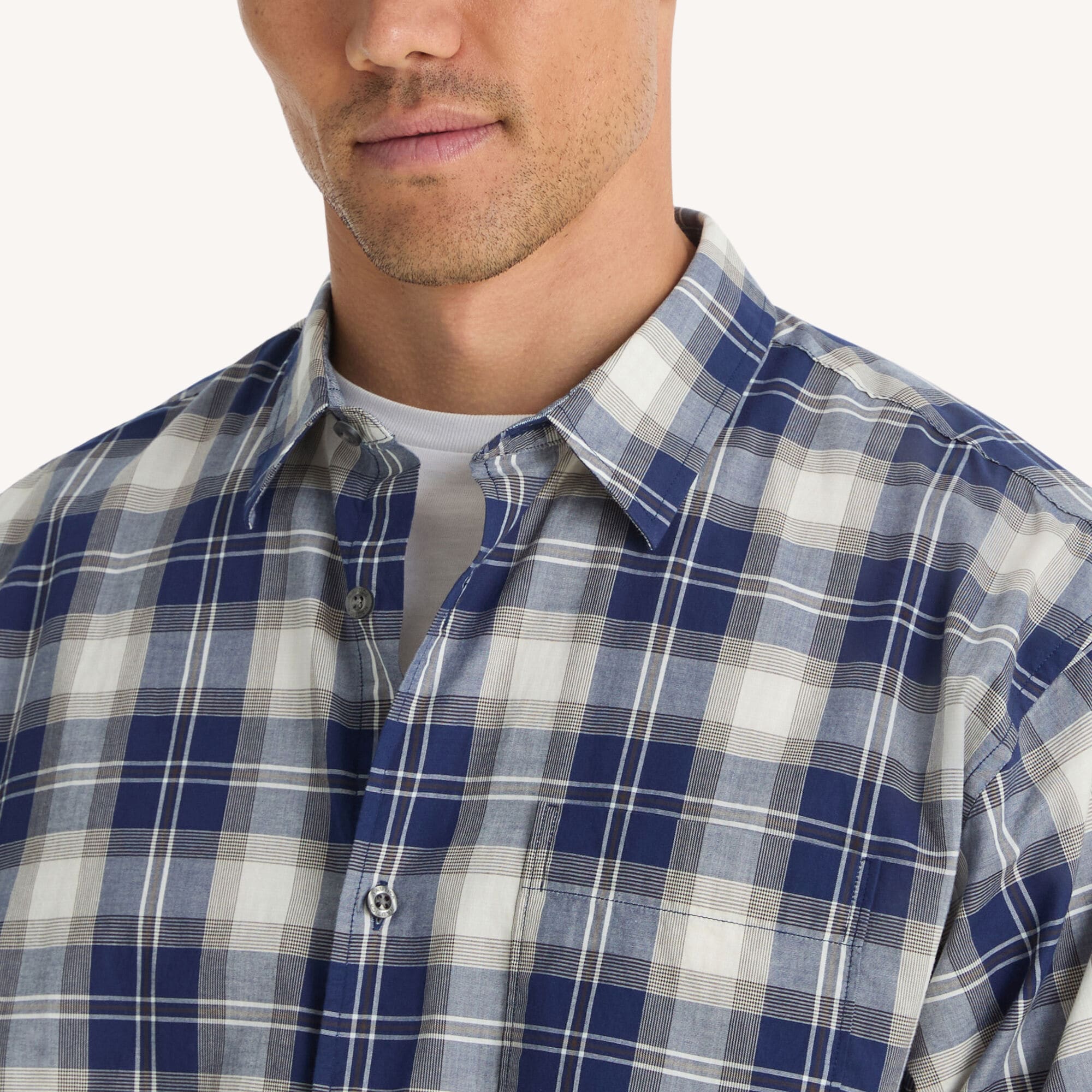 Camisa de hombre de manga corta a cuadros