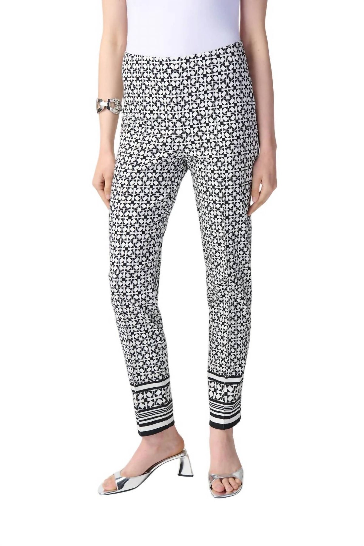 Pantalón color negro