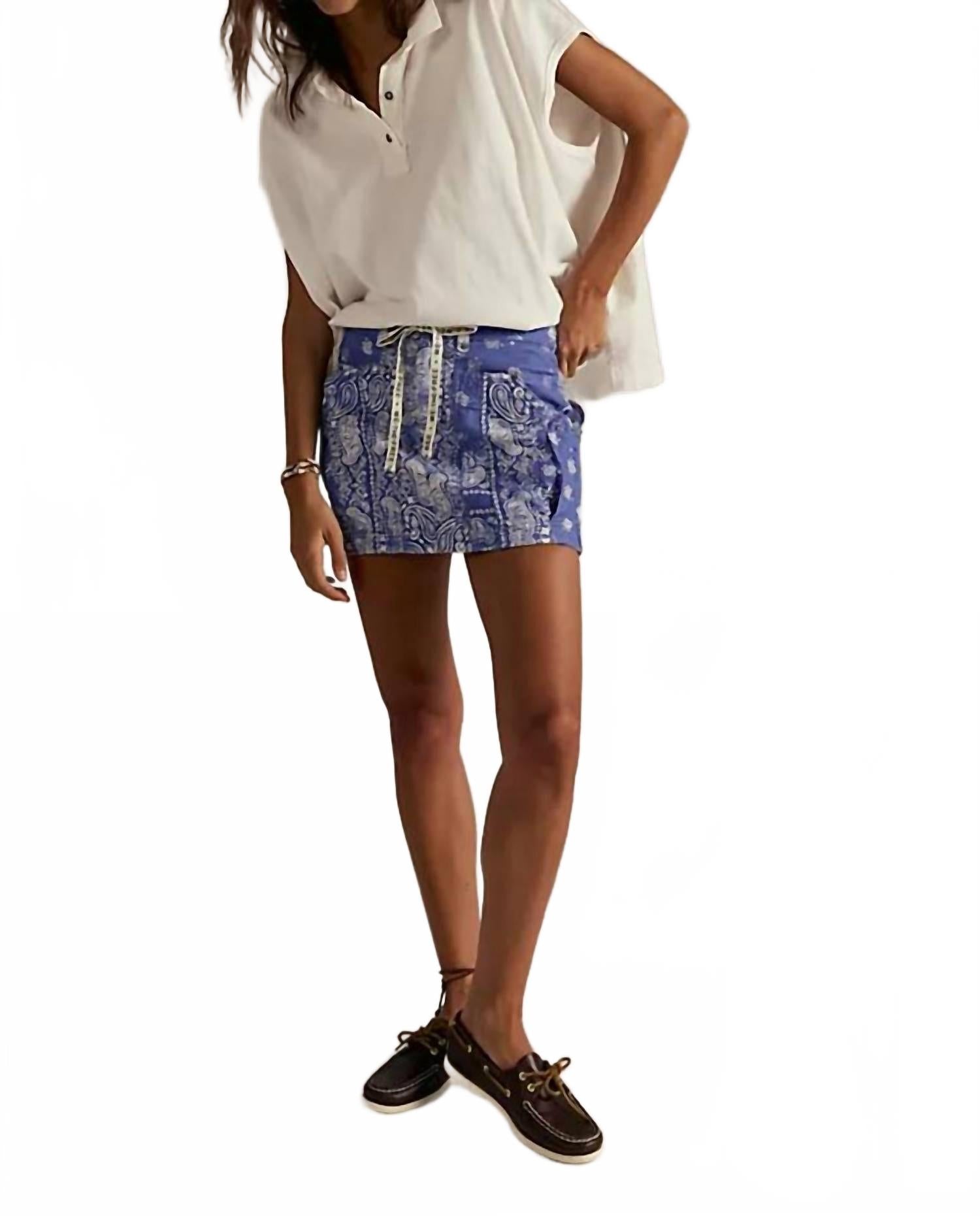 Falda corta con estampado