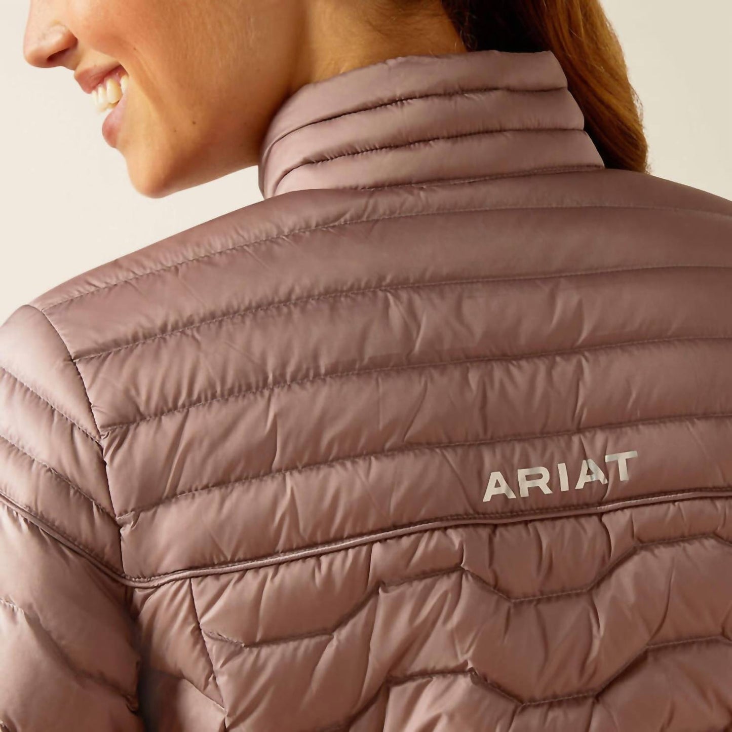 Chaqueta color violeta