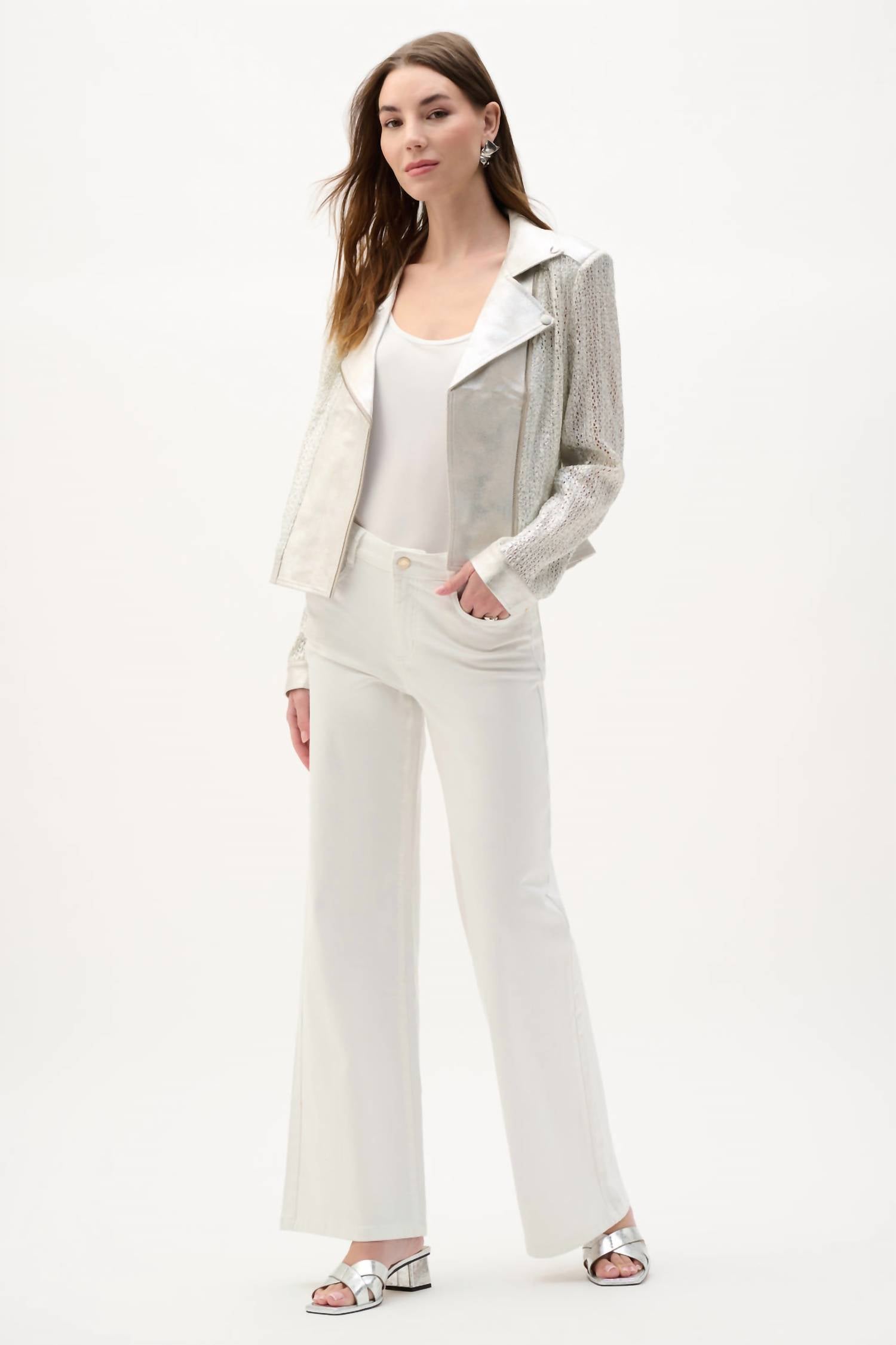 Chaqueta color plateado