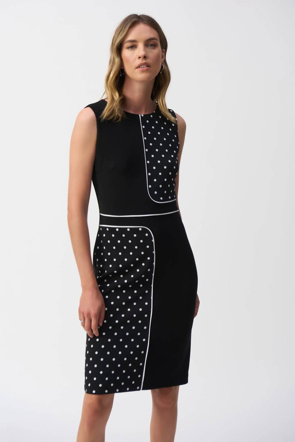 Vestido sin mangas de lunares color negro