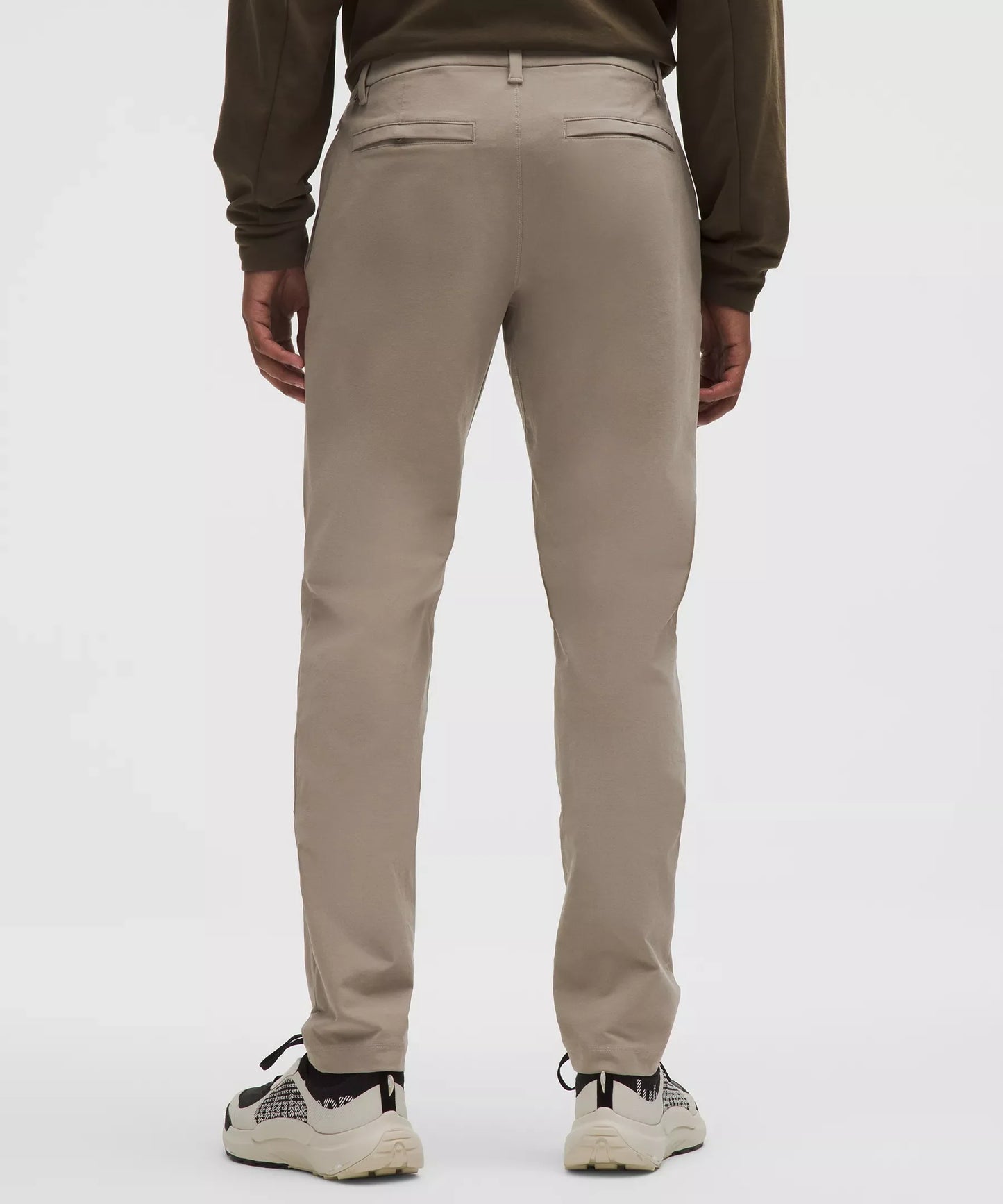 Pantalón de corte ajustado