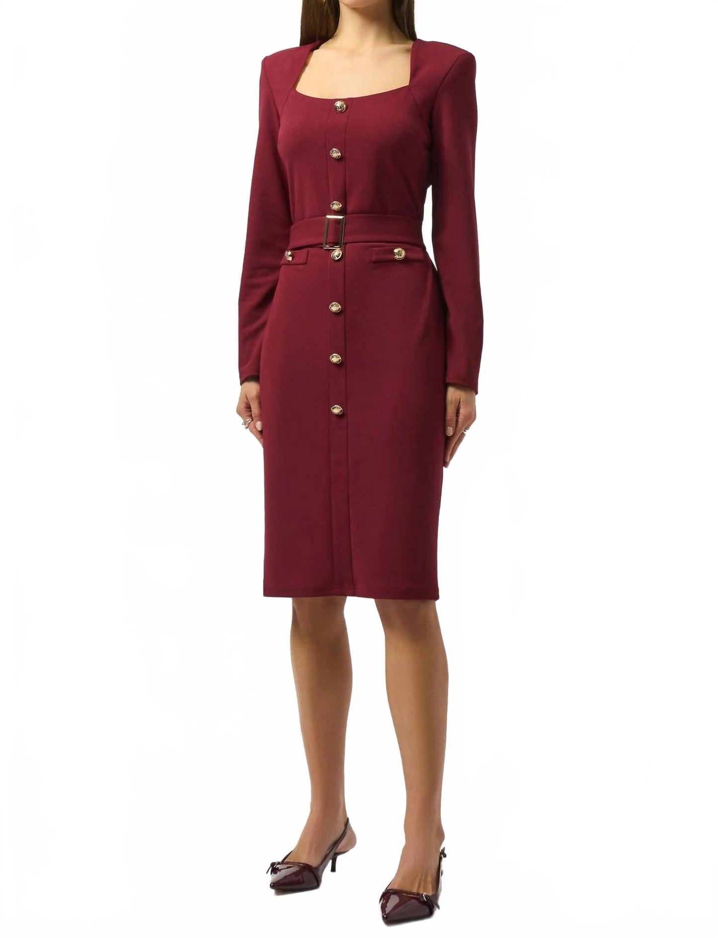 Vestido con escote cuadrado