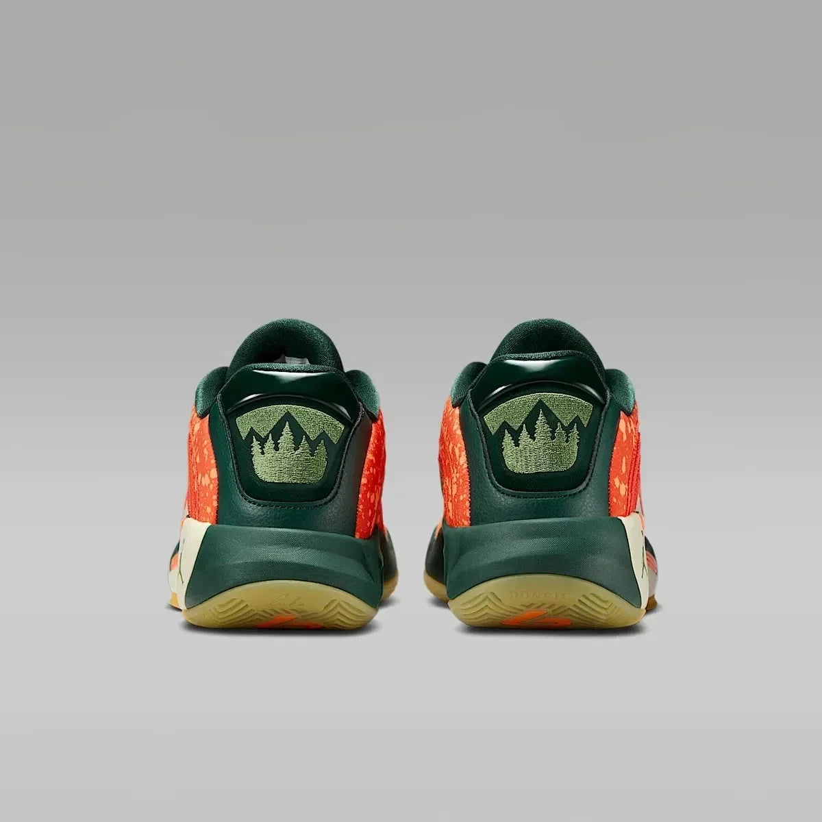 Tenis de hombre color naranja