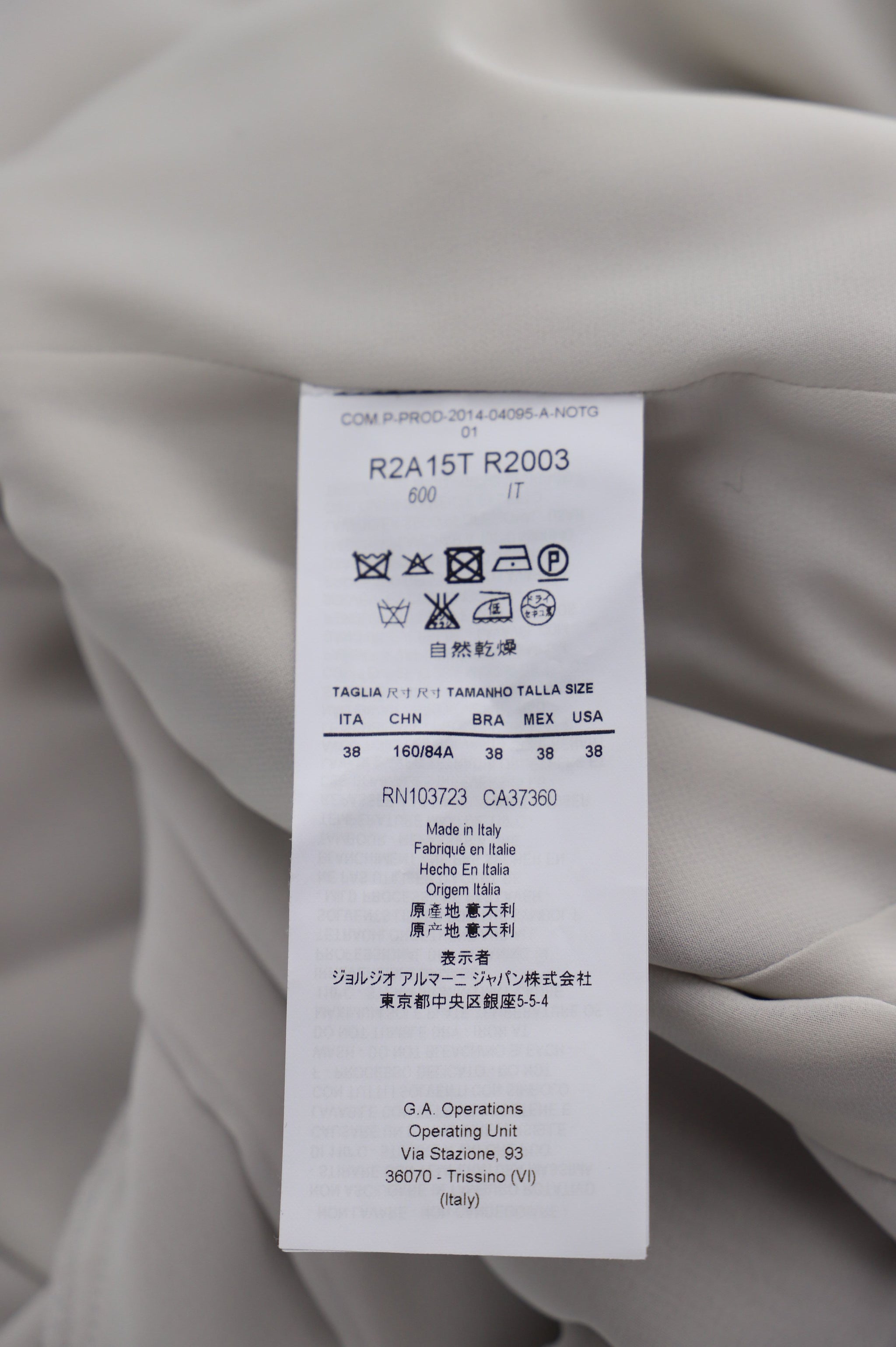 Vestido sin mangas color gris