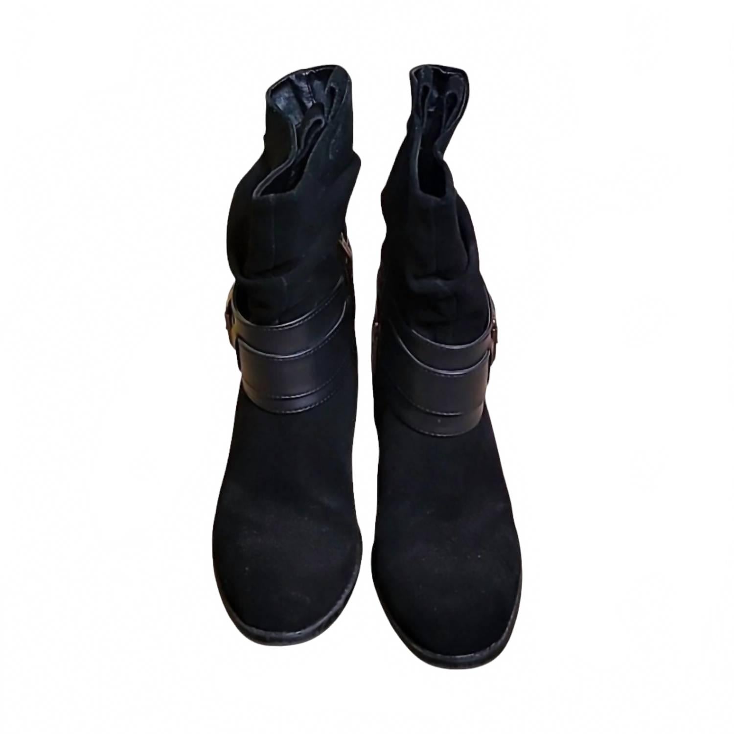 Botas de mujer color negro