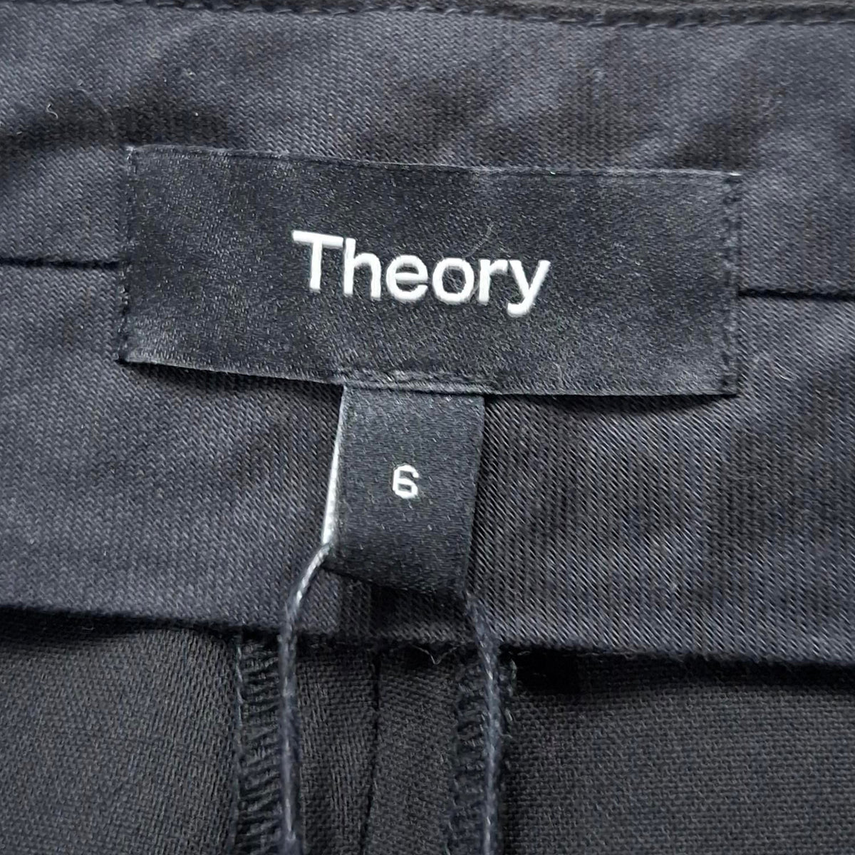 Pantalón de lino de corte recto color negro