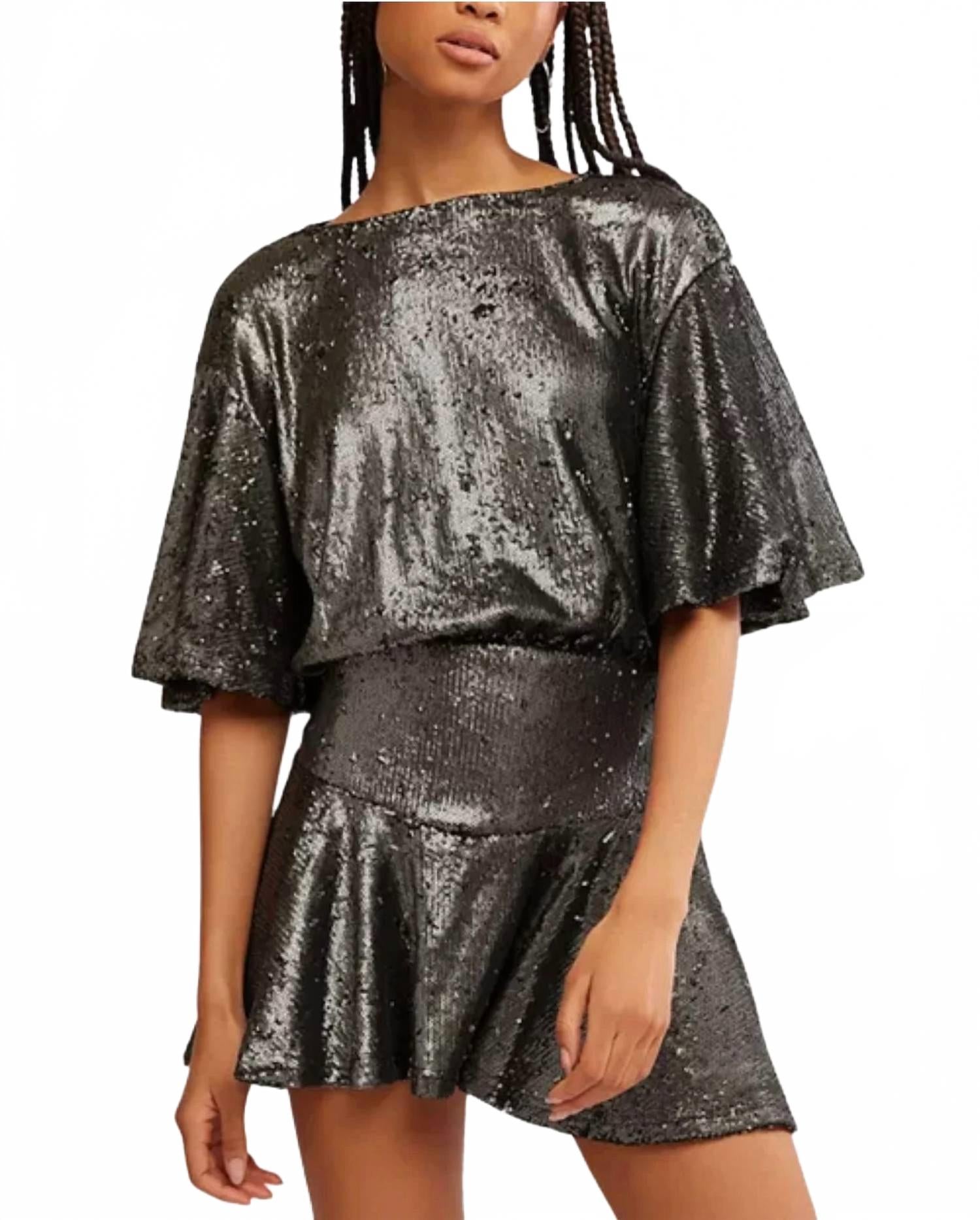 Vestido corto con lentejuelas color gris