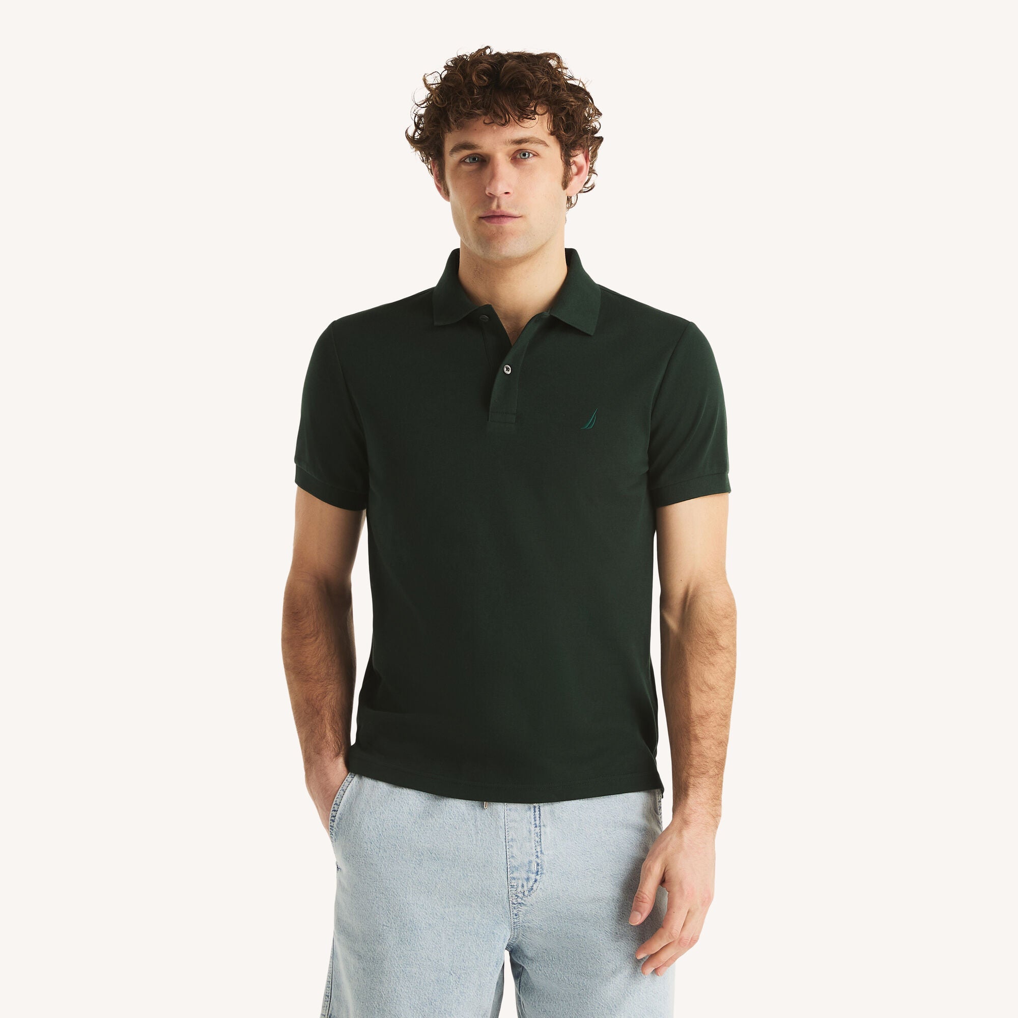 Polo de hombre de corte ajustado
