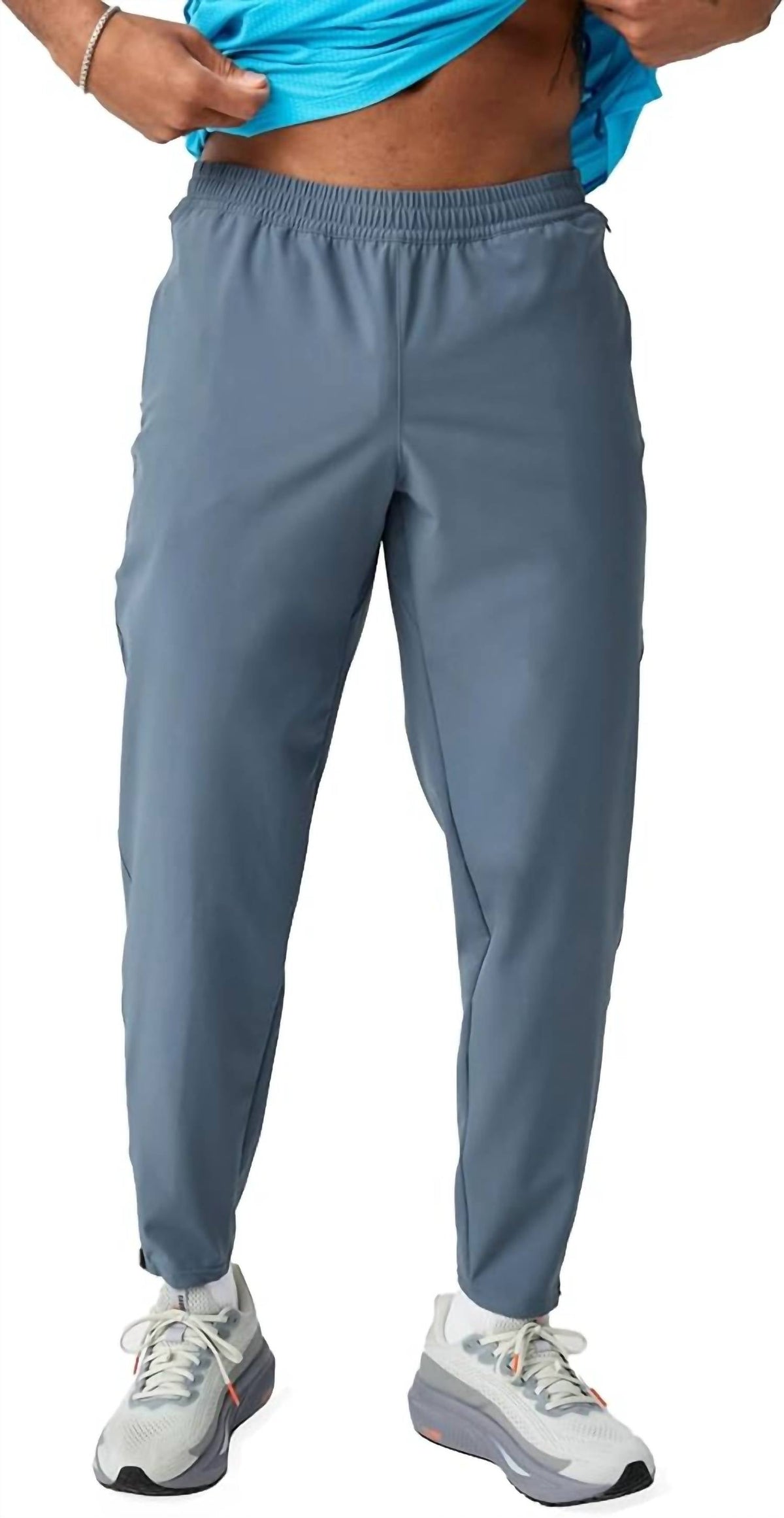 Pantalón resistente al agua color gris