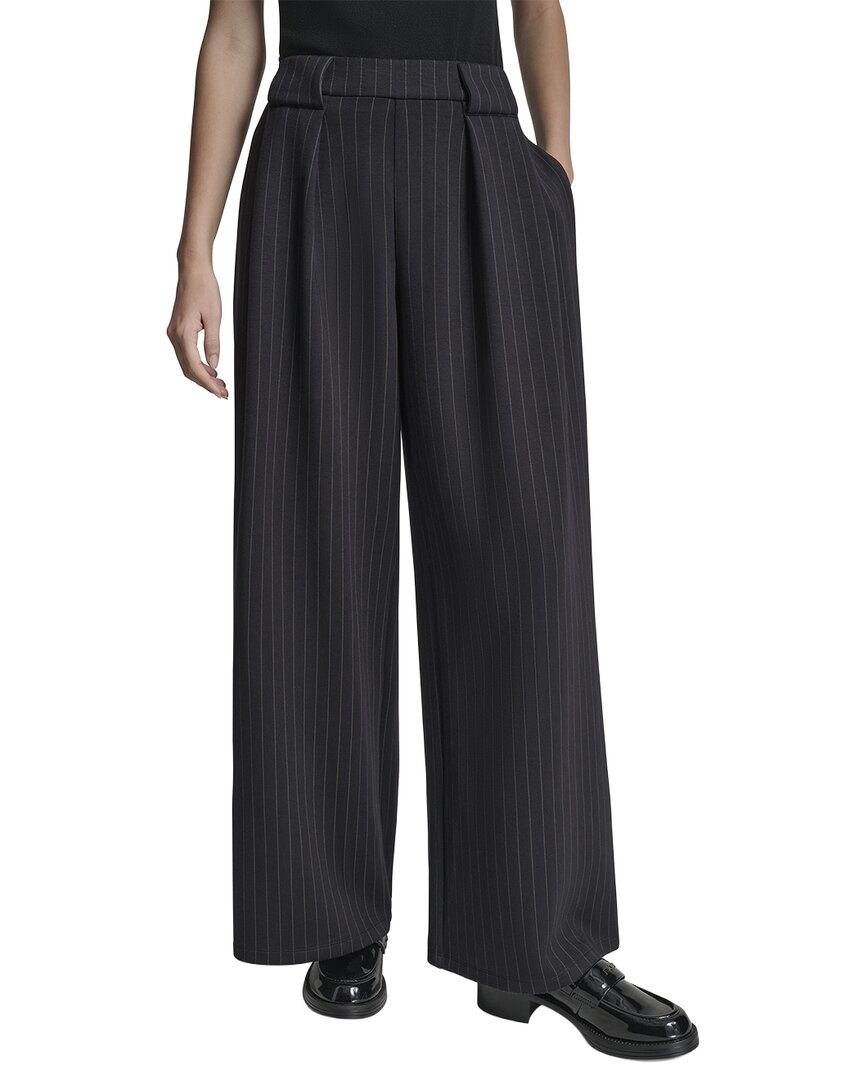 Pantalón de corte recto con pliegues