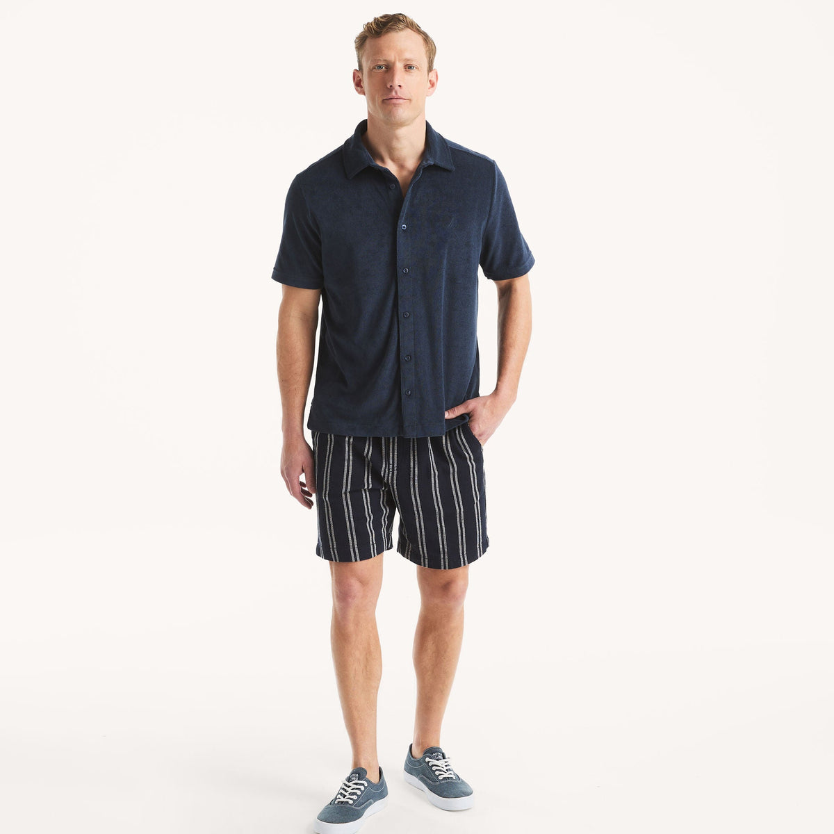 Short de hombre a rayas