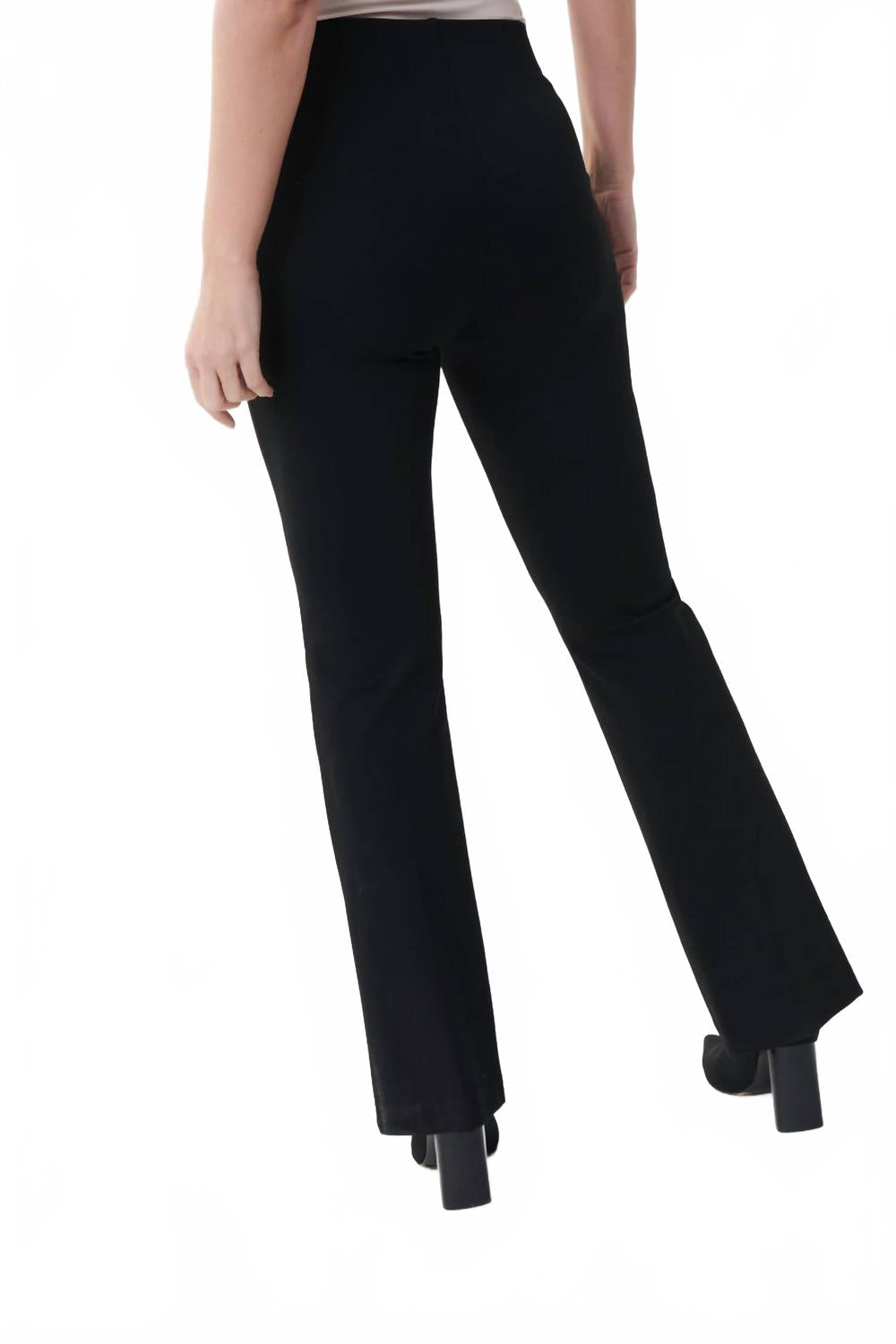 Pantalón de mujer color negro