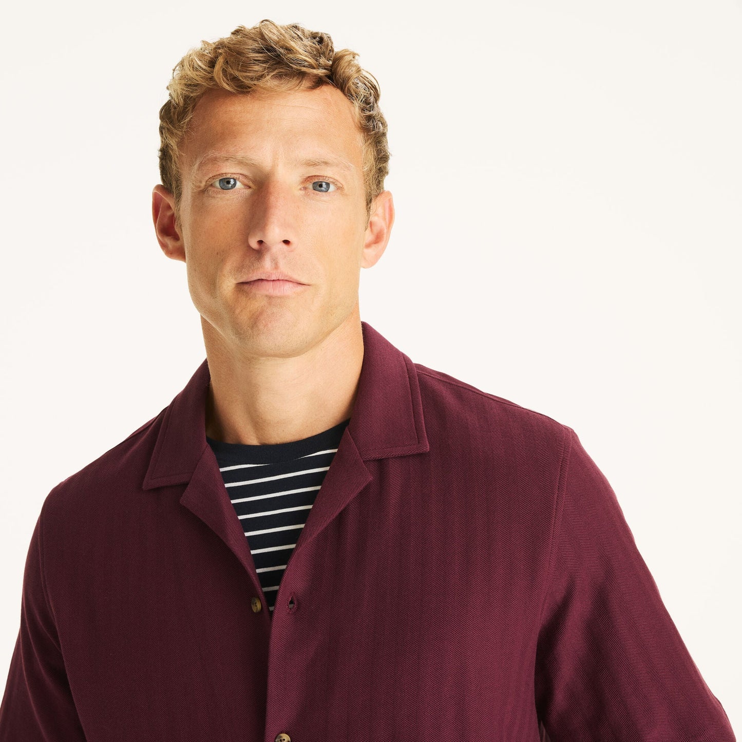 Polo de hombre de corte amplio con estampado