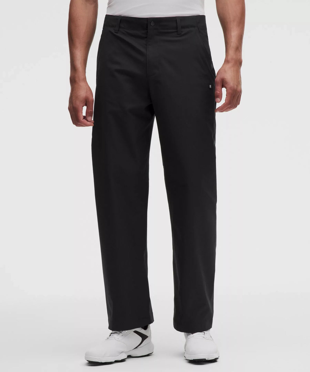 Pantalón de corte amplio