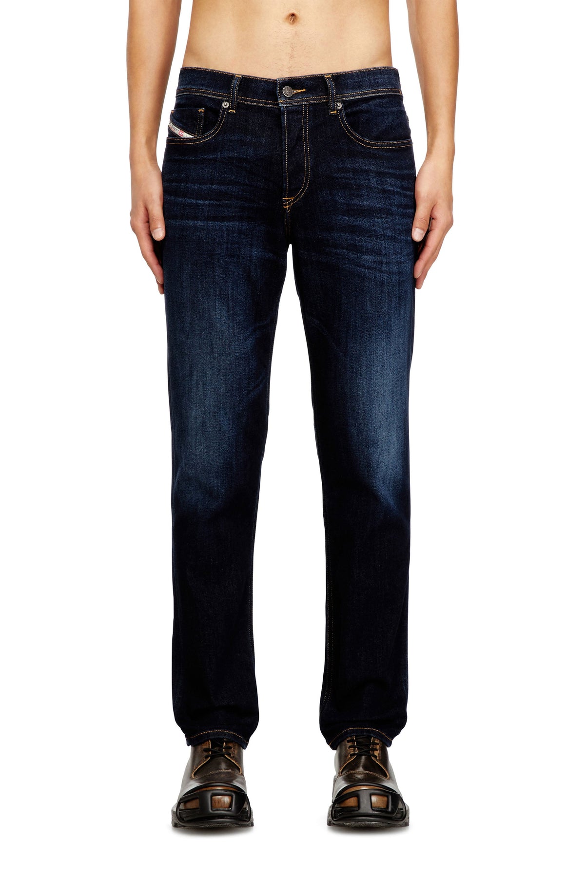 Jean color azul oscuro