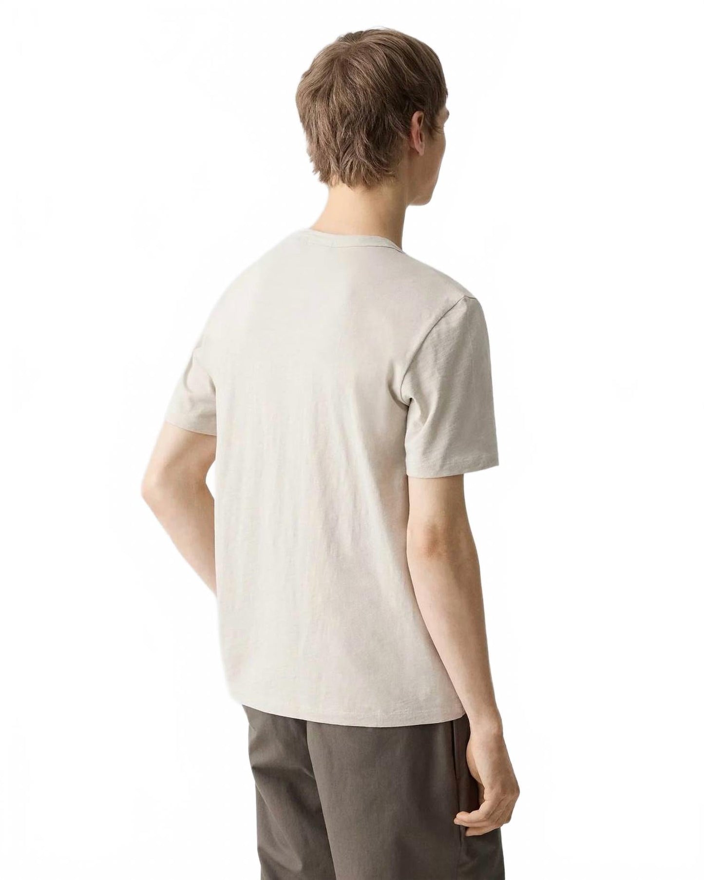 Camiseta con cuello redondo color plateado