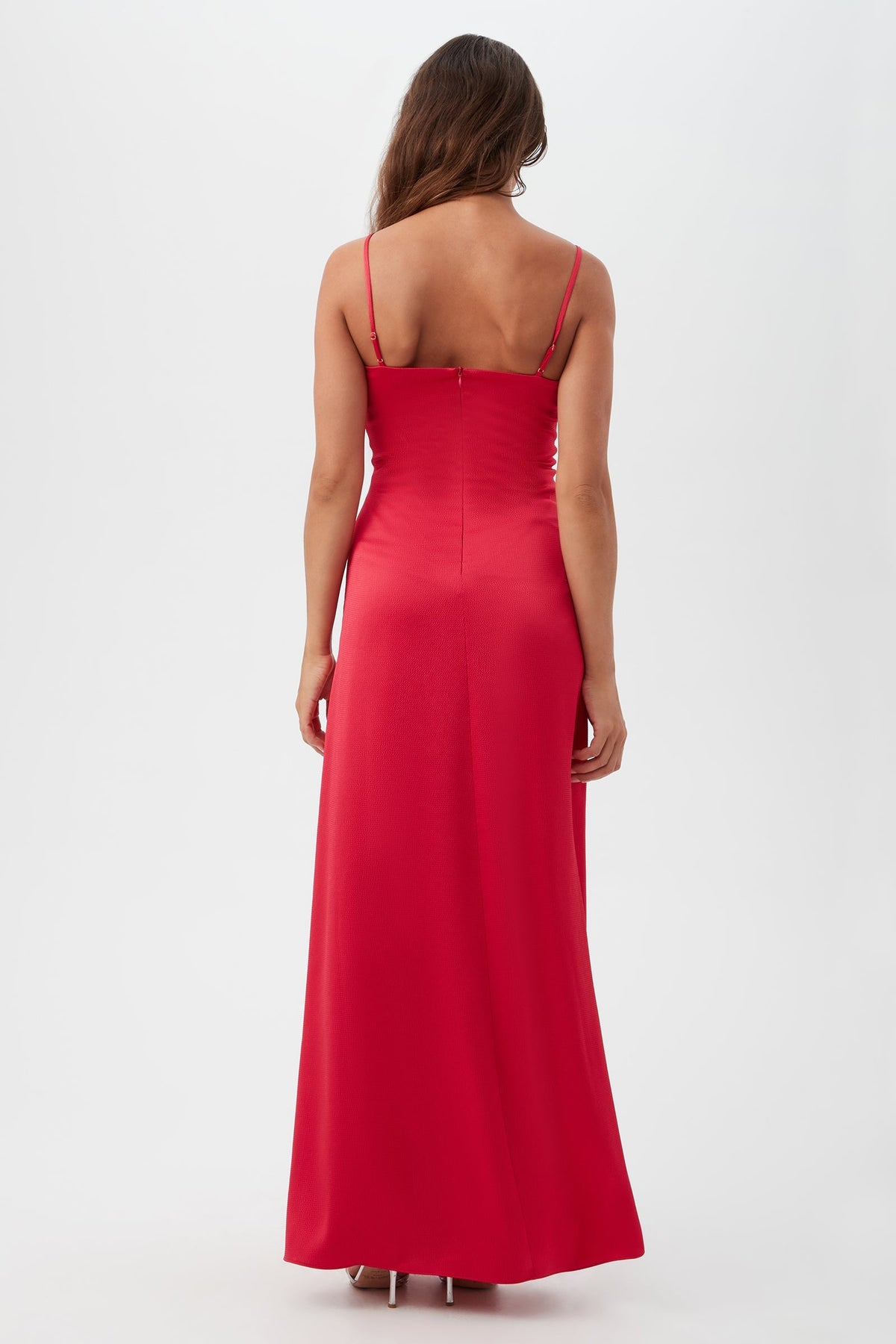 Vestido de satén sin mangas