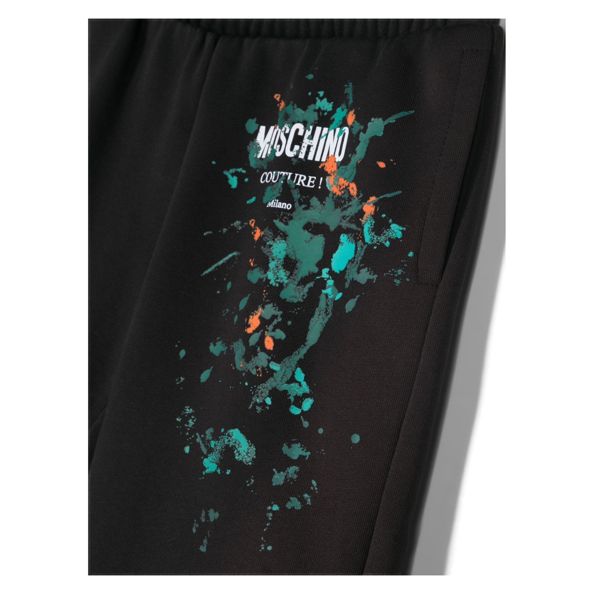 Short color negro