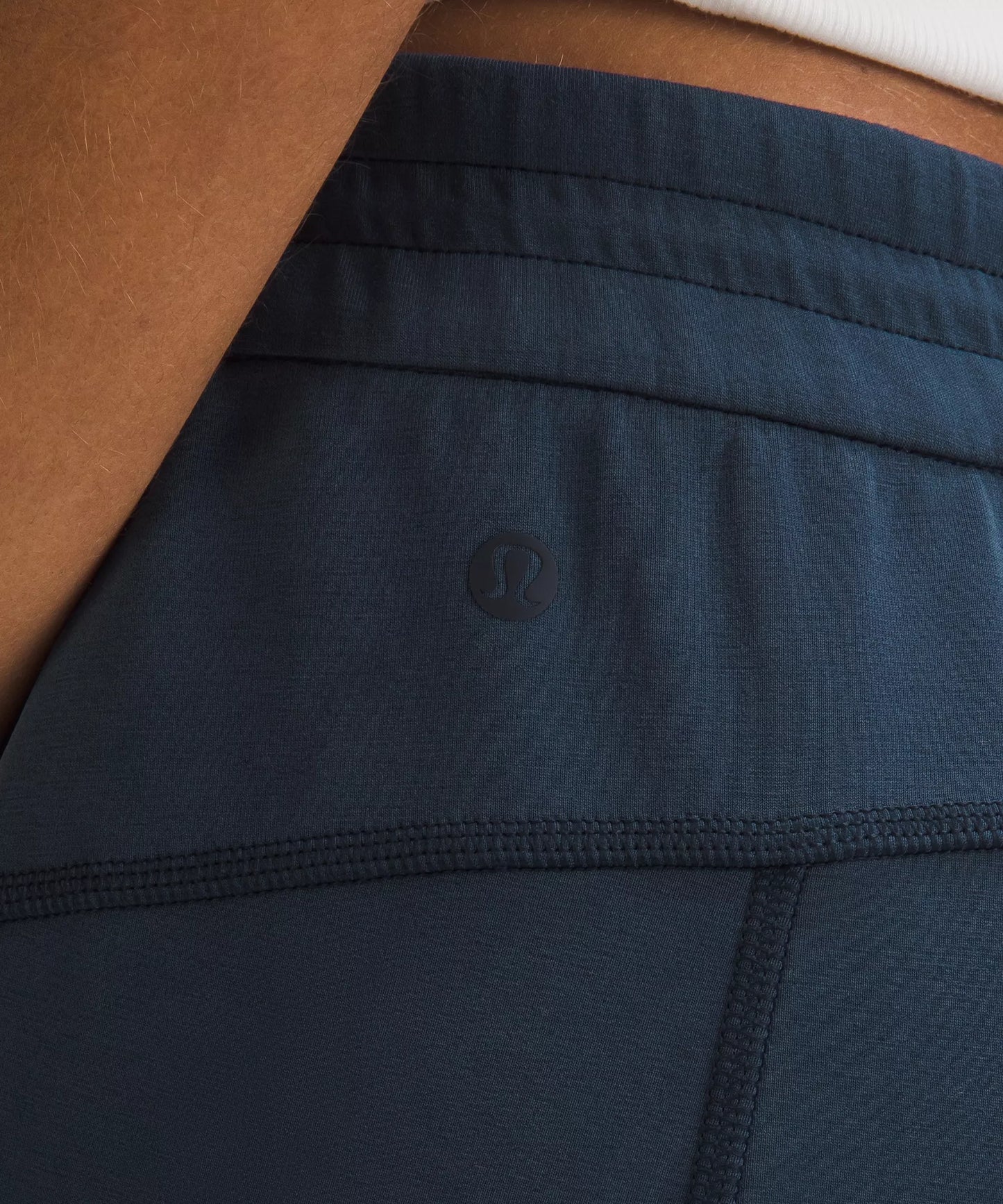 Pantalón de tiro alto