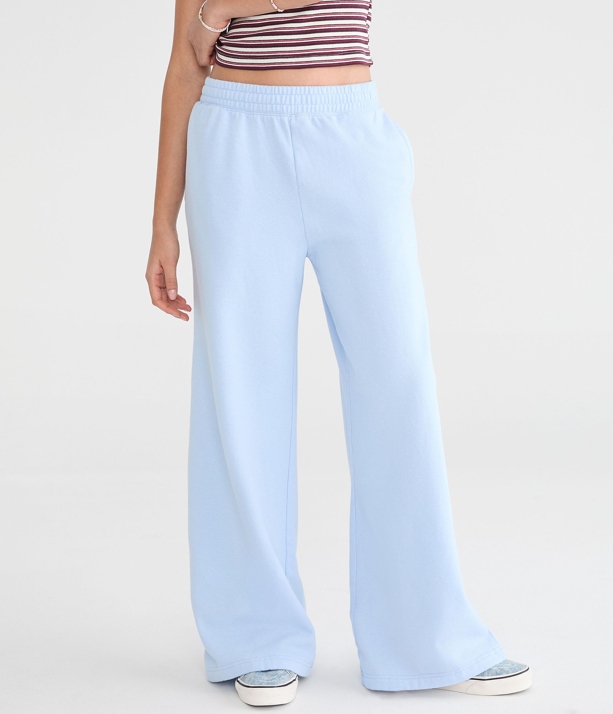 Pantalón deportivo de pierna ancha de tiro medio
