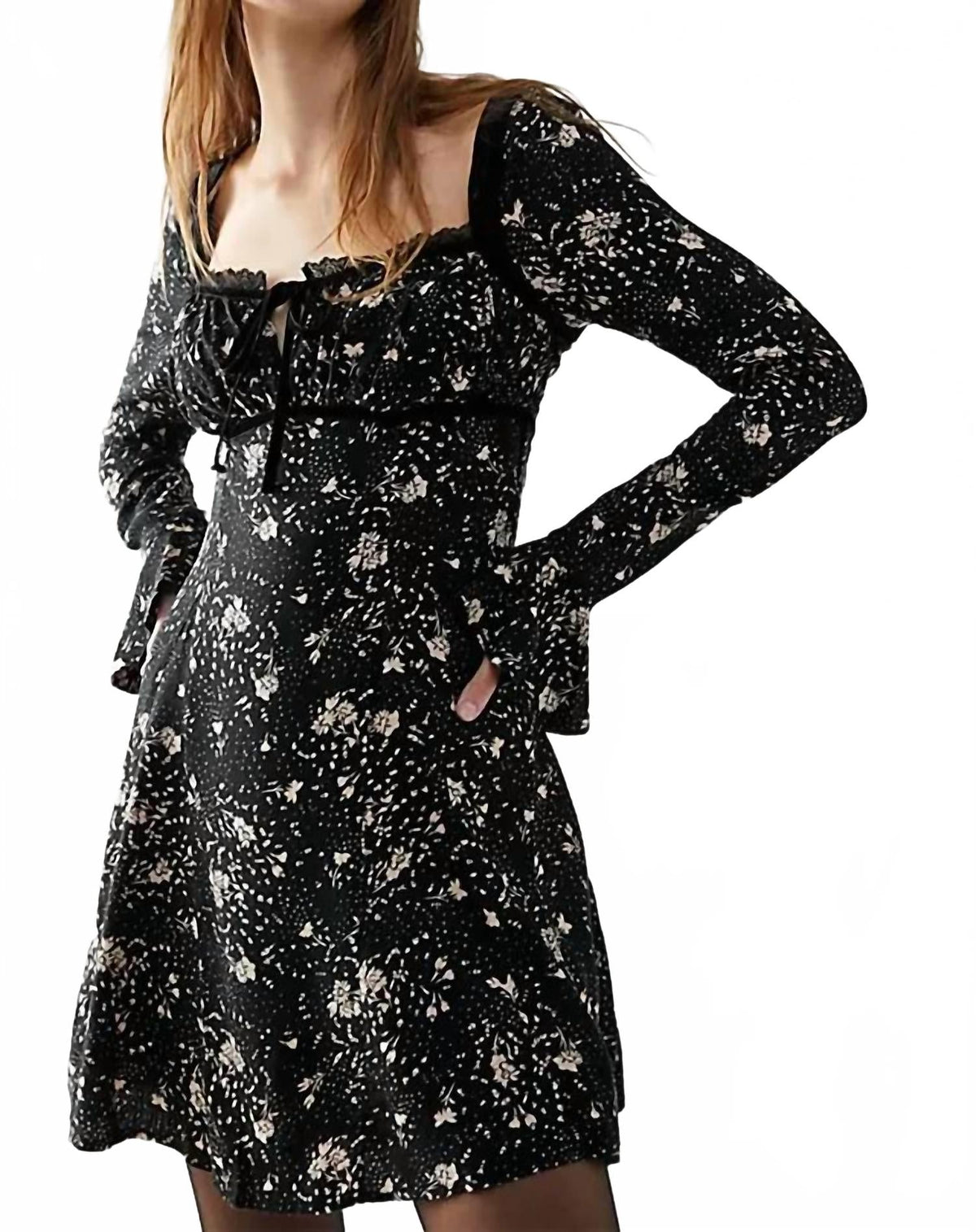 Vestido corto color negro