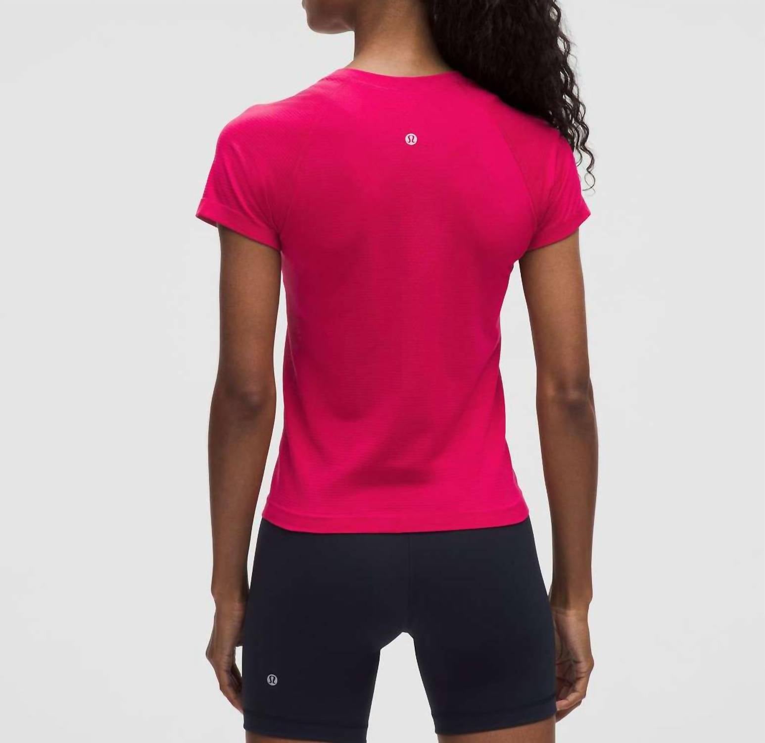 Short de manga corta color rosado