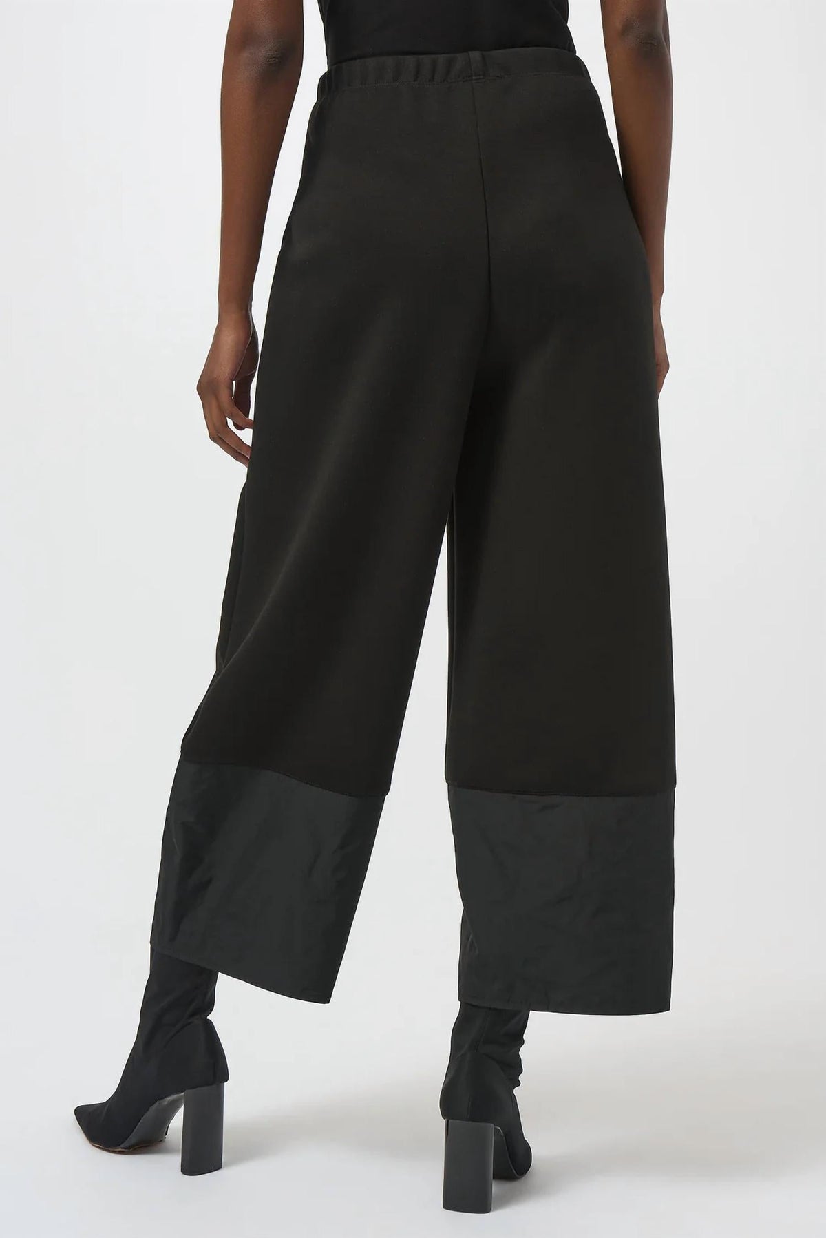 Pantalón color negro