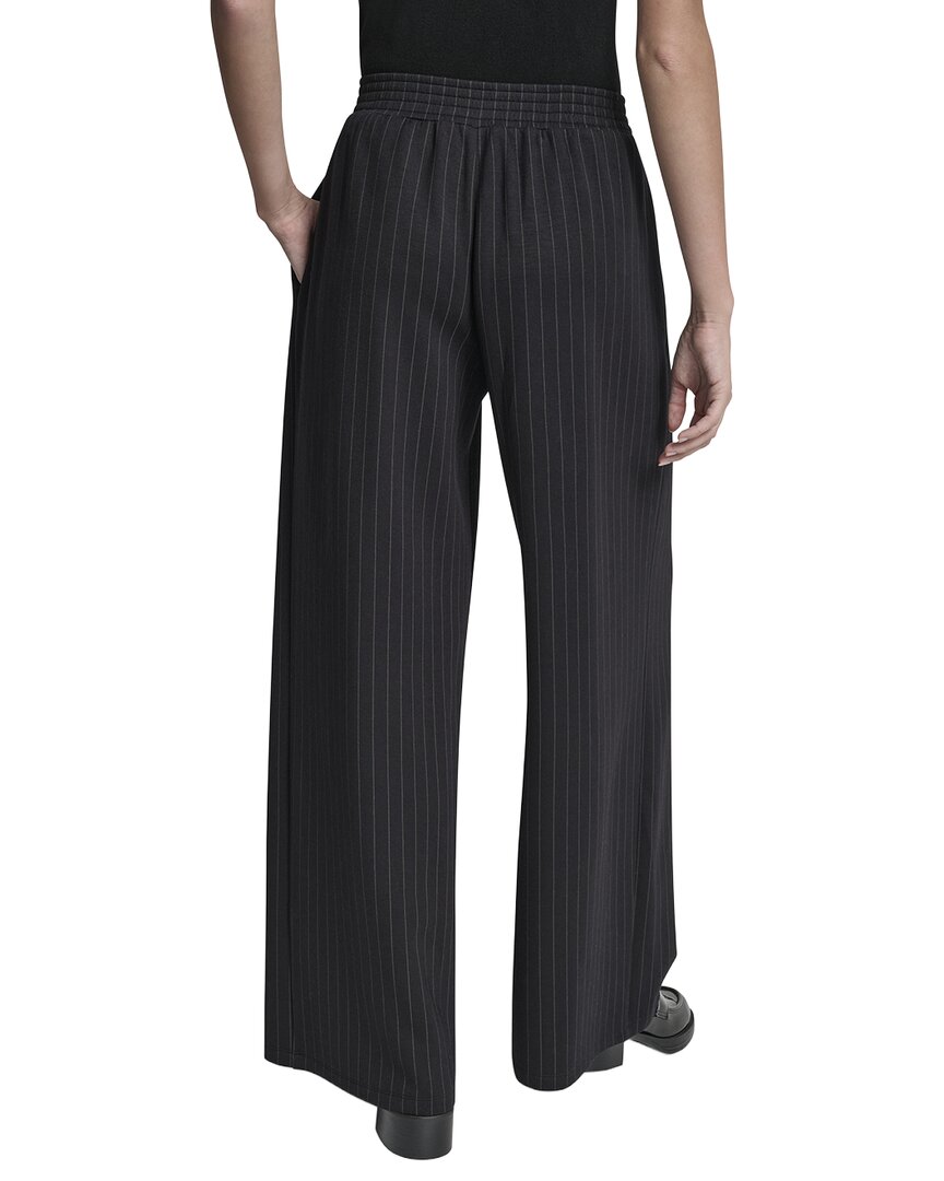 Pantalón de corte recto con pliegues