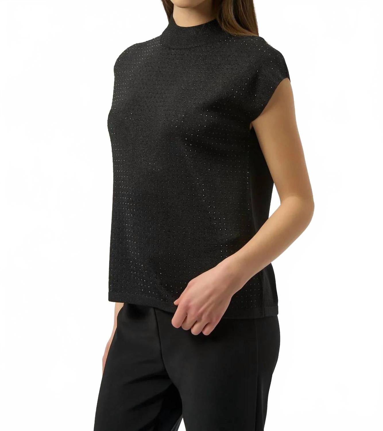 Top sin mangas con cuello alto color negro