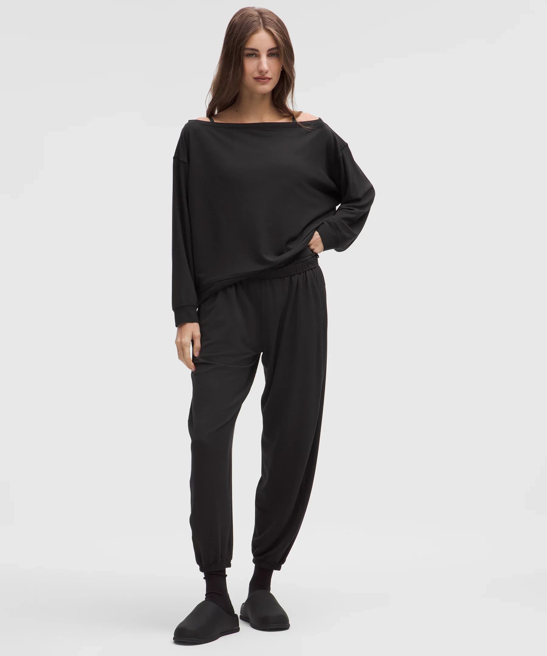 Pantalón de corte amplio de tiro medio