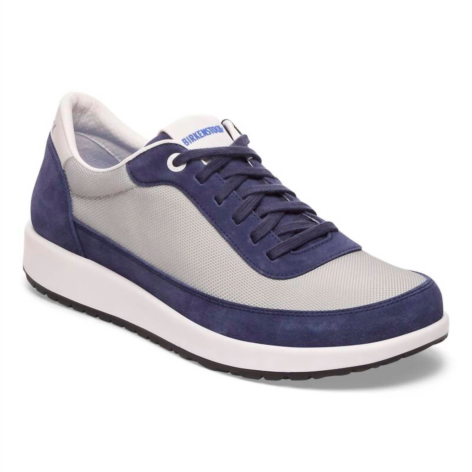 Tenis de hombre color taupe