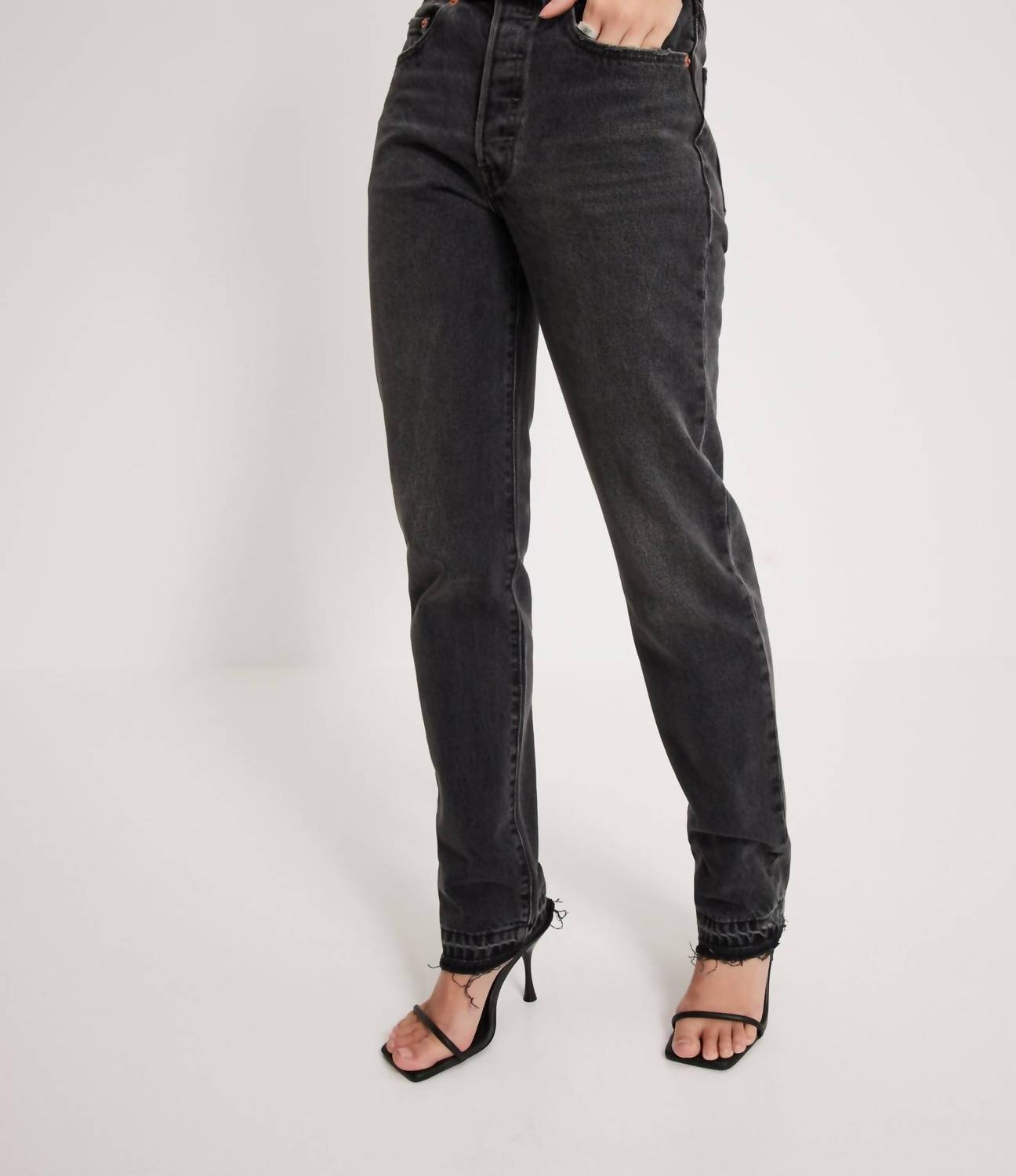Jean color negro
