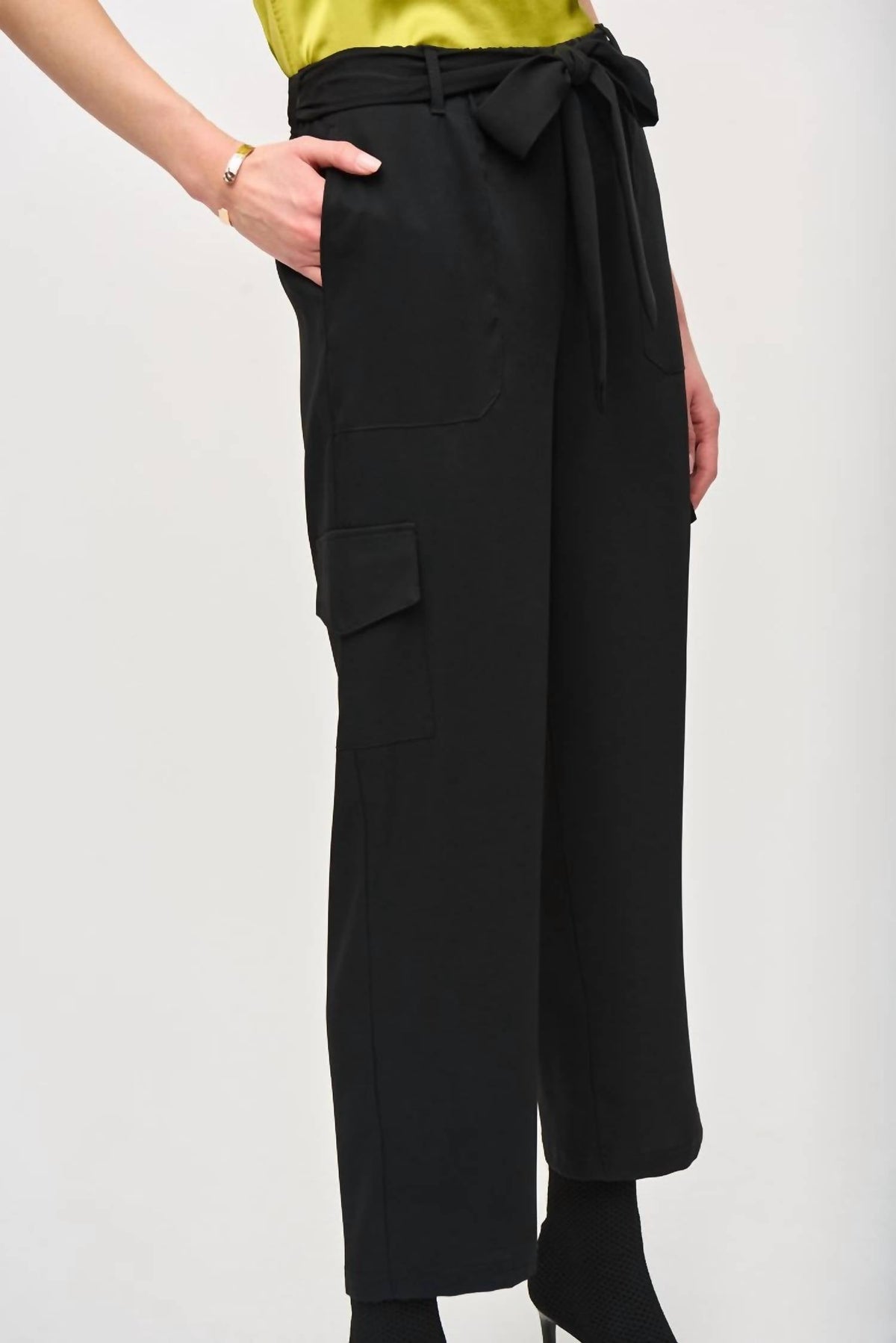 Pantalón color negro