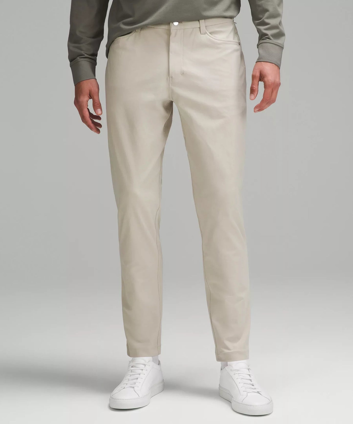 Pantalón de corte ajustado