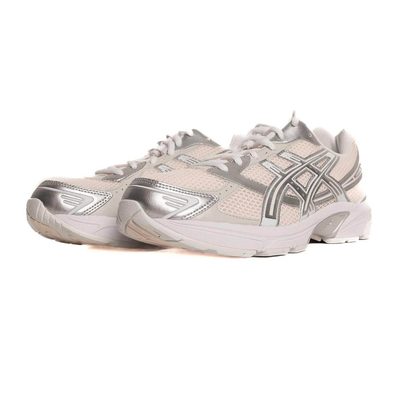 Tenis de hombre color plateado