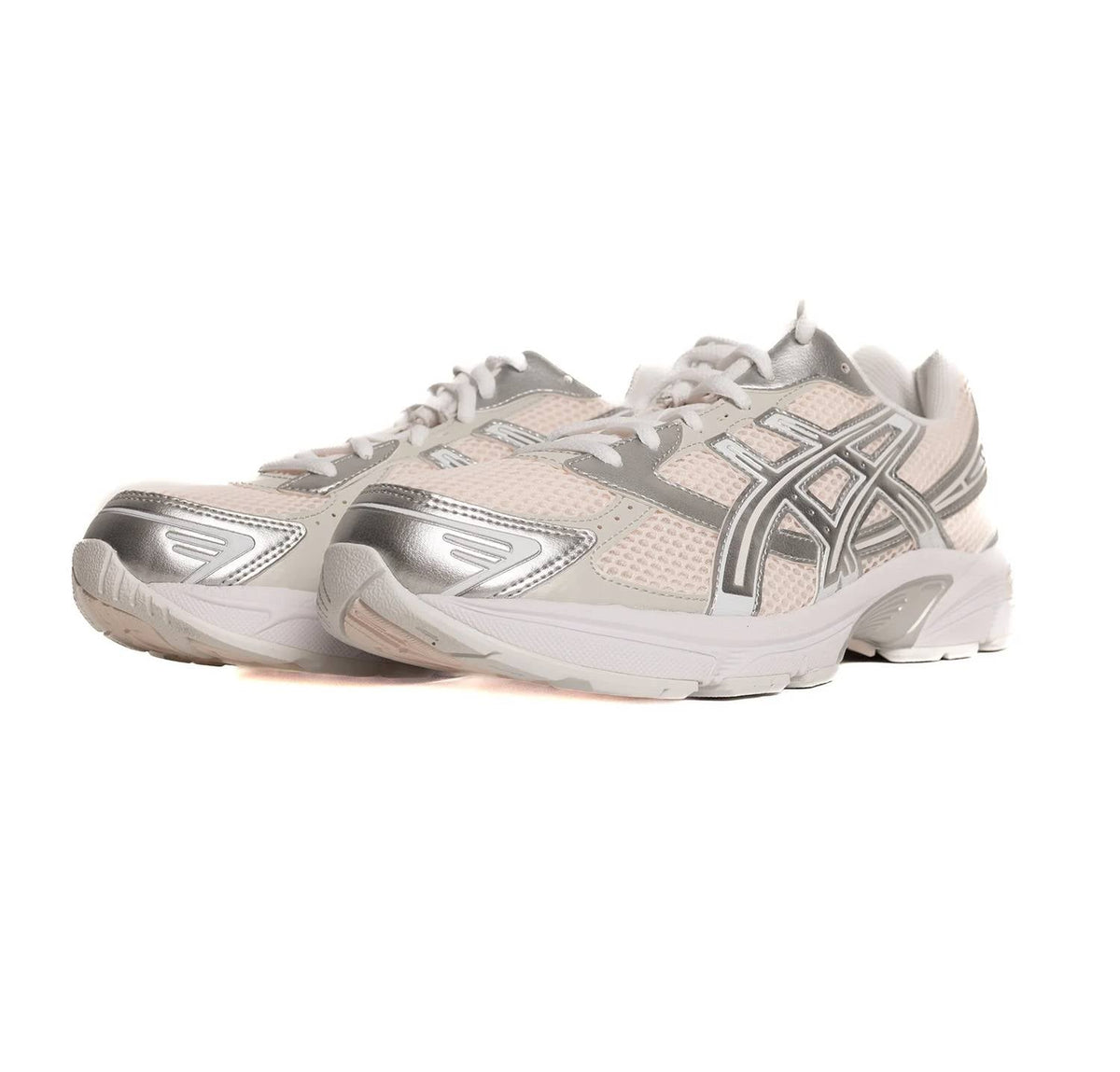 Tenis de hombre color plateado